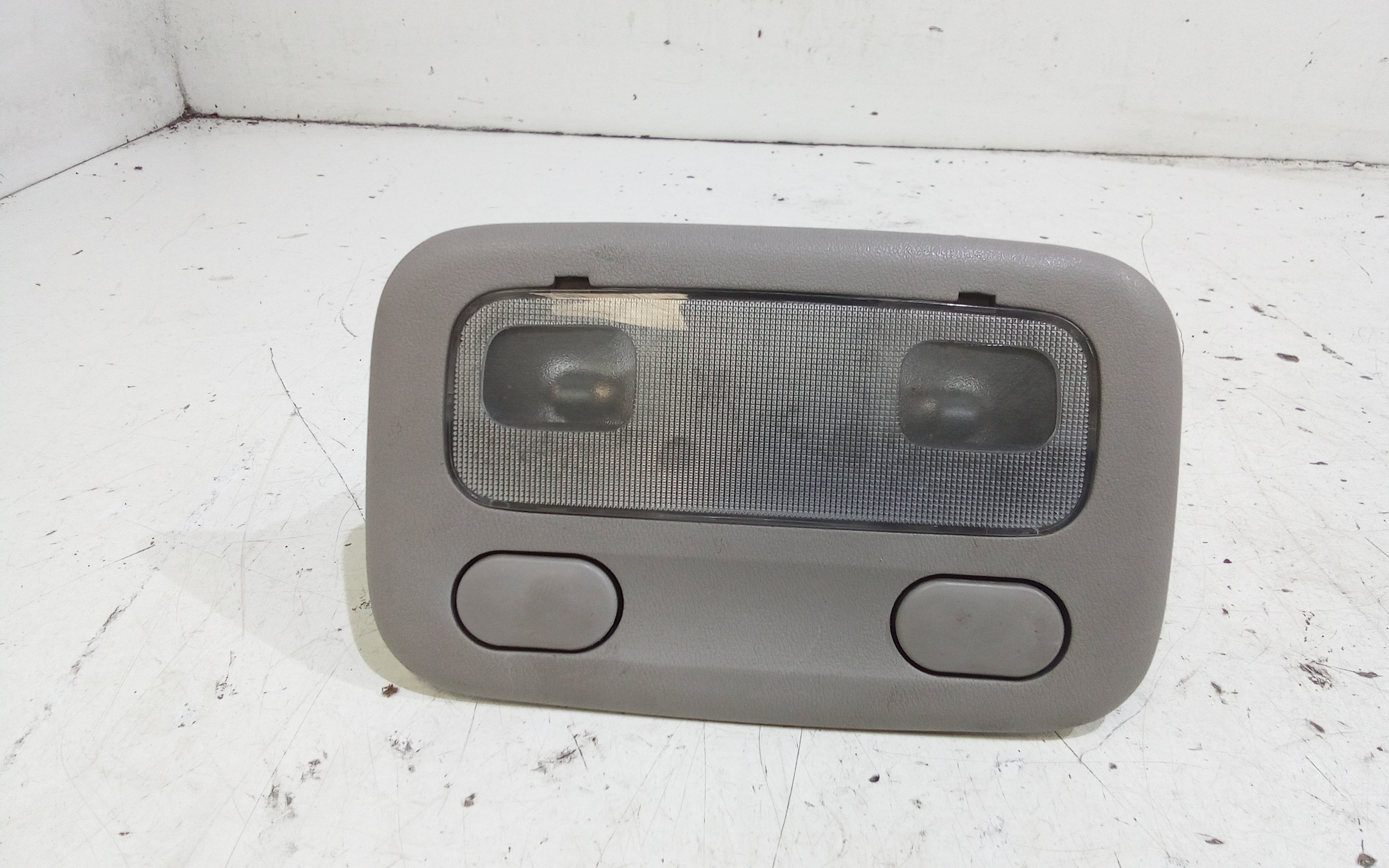 Luce Cortesia Ant. Tetto 264308H301 Usato