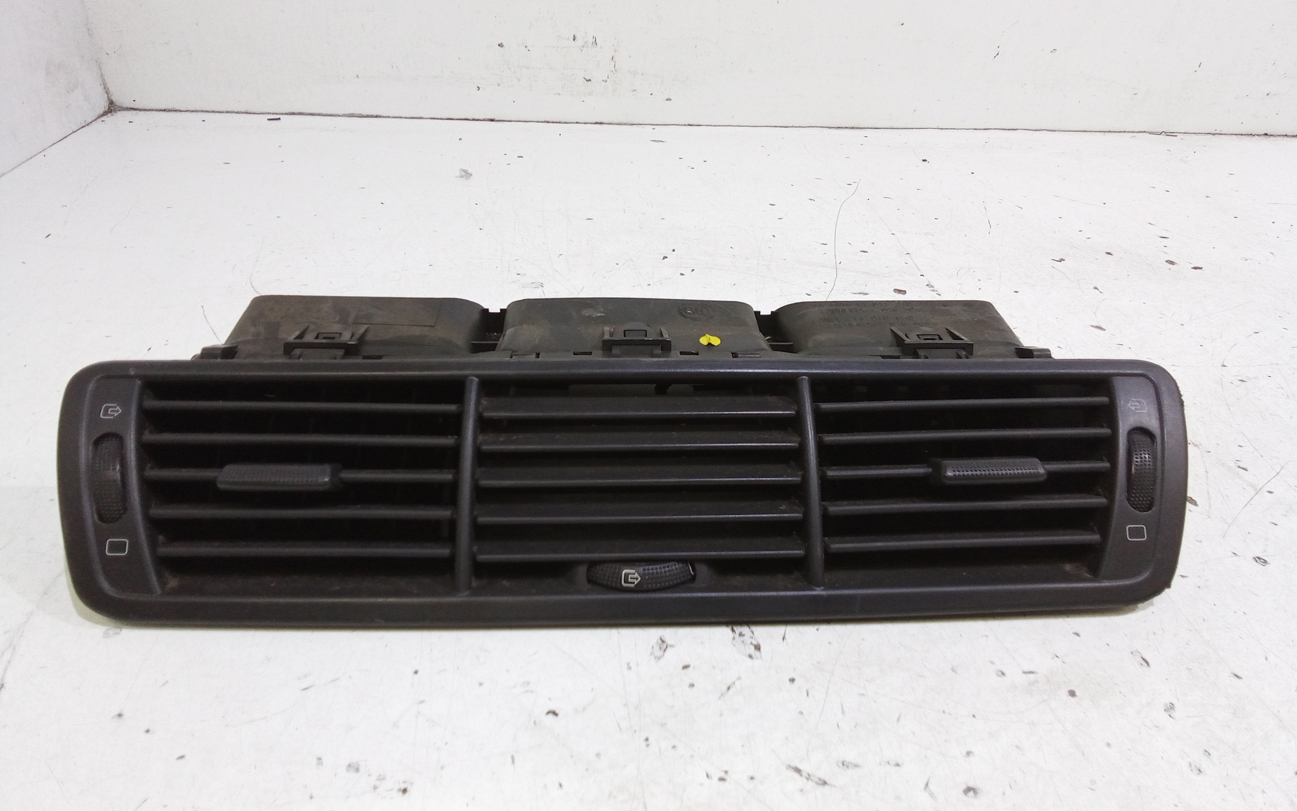 Condotto Aria Bocchette Centr. Sup. Cruscotto Usato