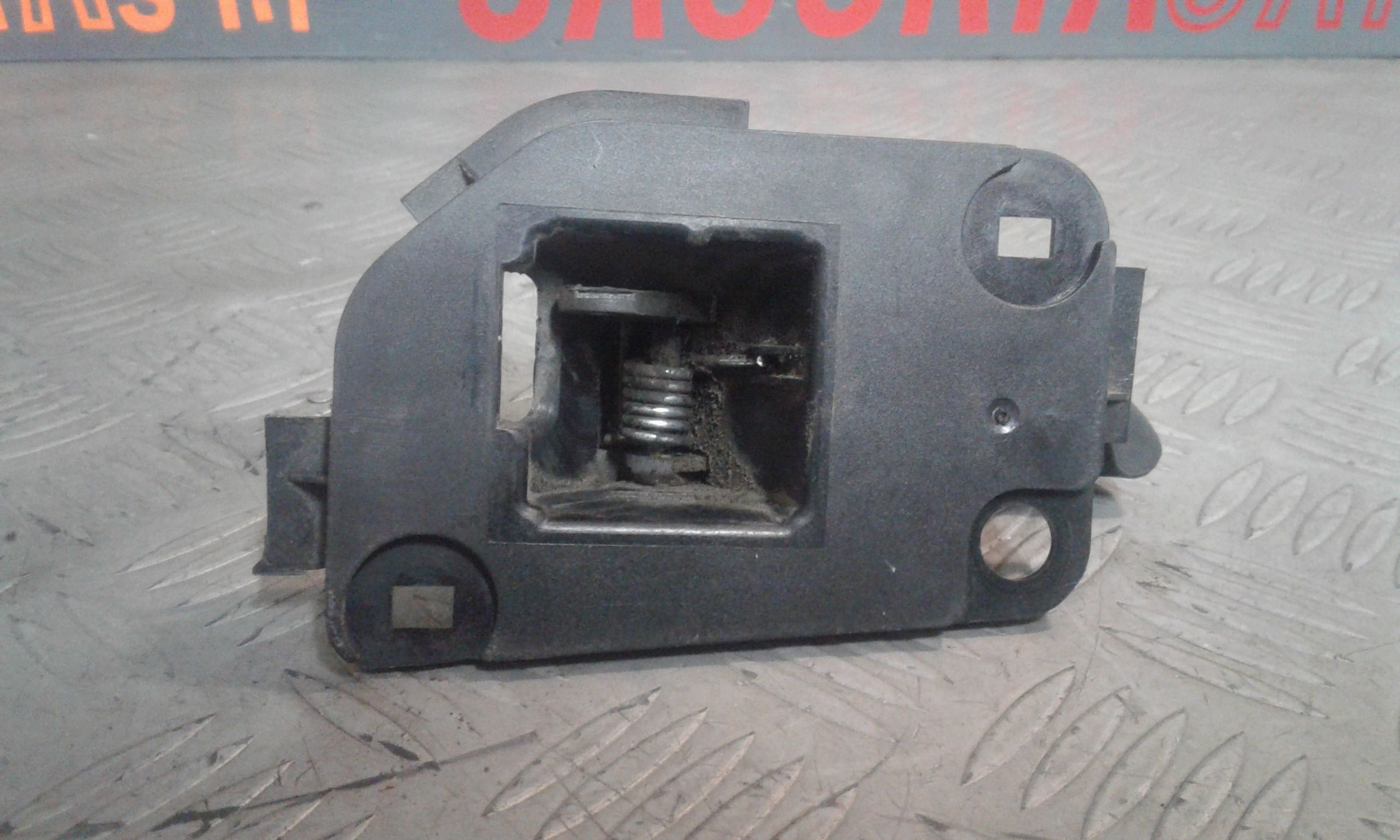 Maniglia Int. Apertura Porta Post. Sinistro 735268773 Usato