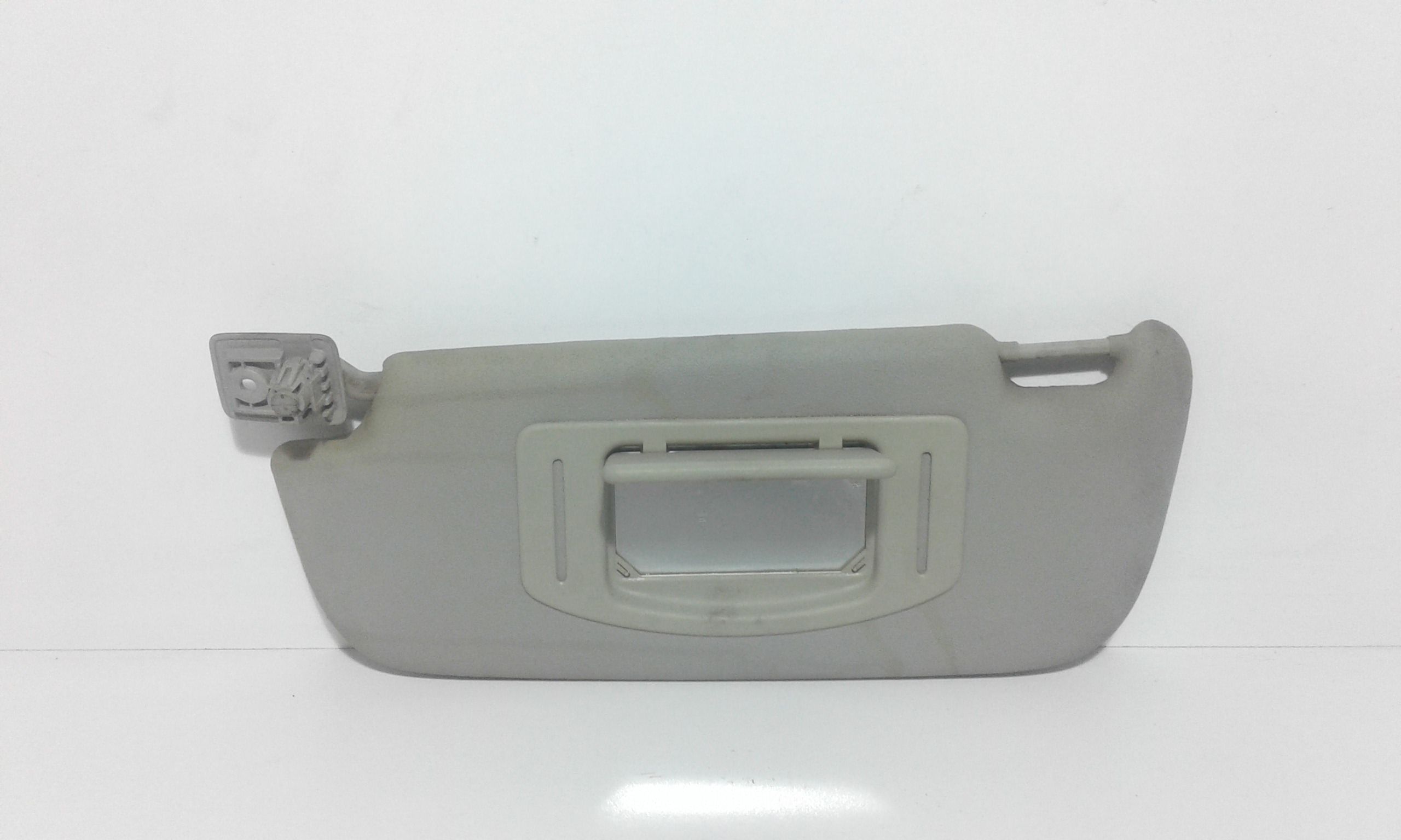 Aletta Parasole Parabrezza Sinistro A4548100910CH0A Usato