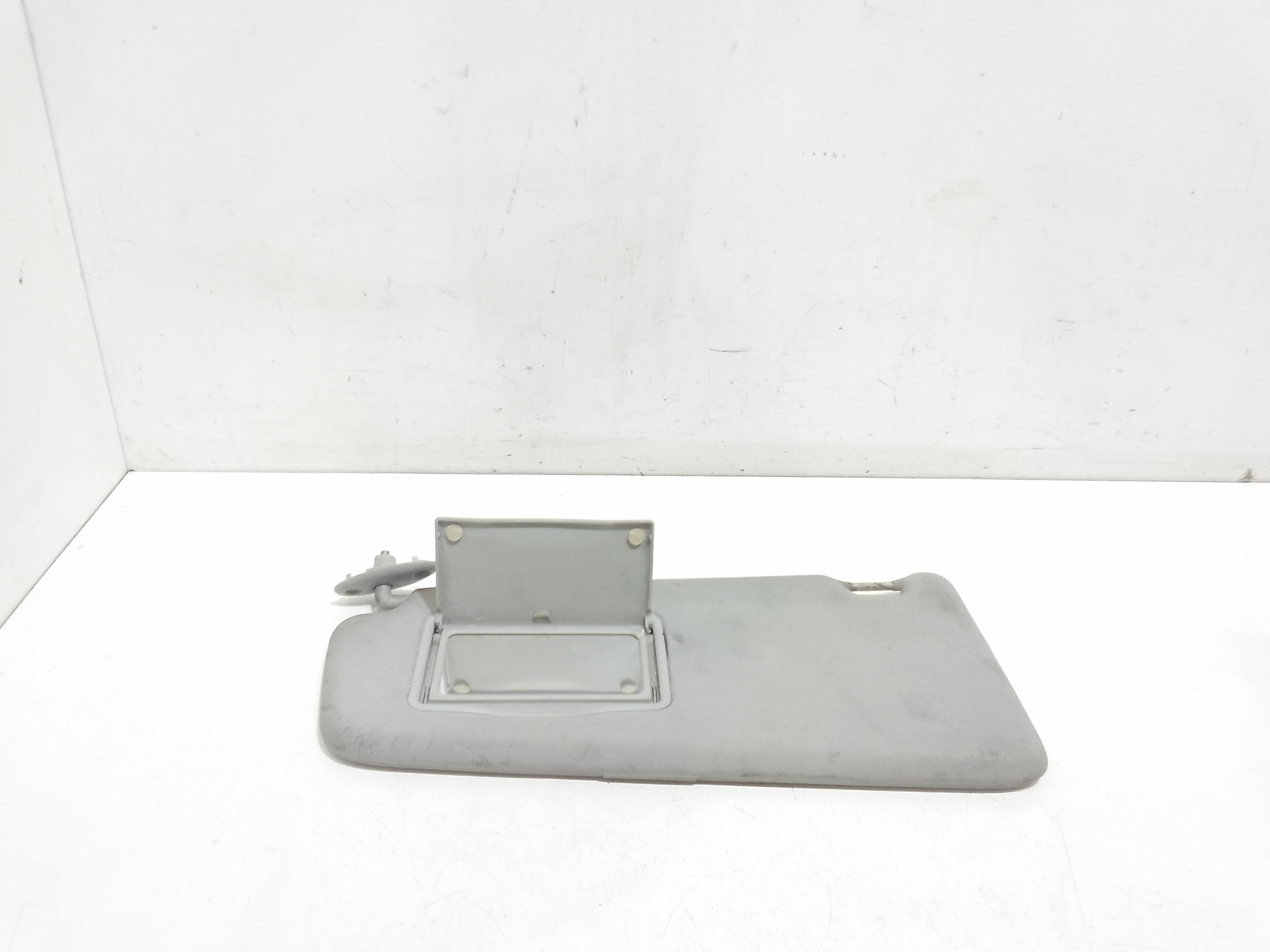 Aletta Parasole Parabrezza Sinistro 1599321 Usato