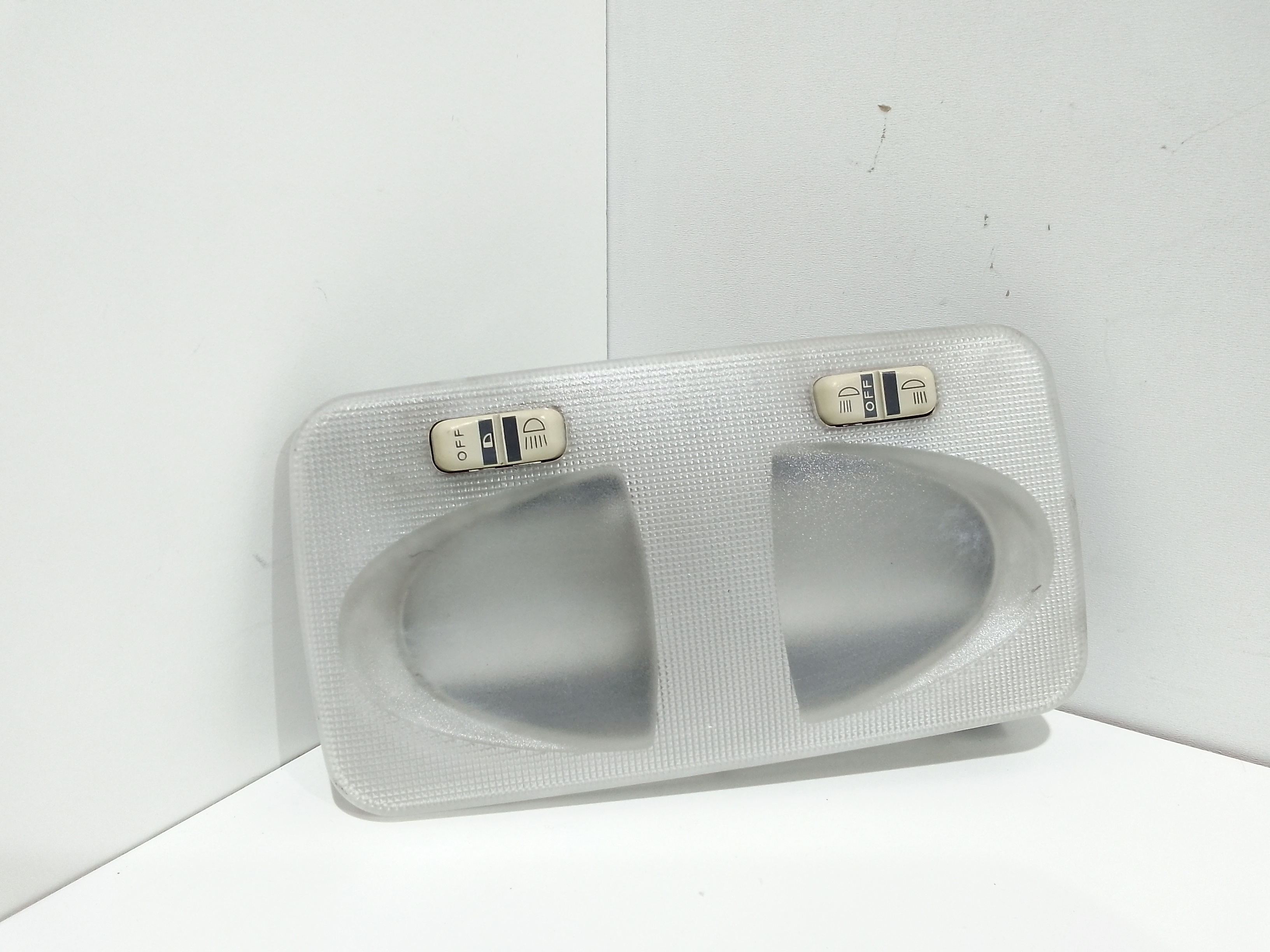 Luce Cortesia Ant. Tetto Usato