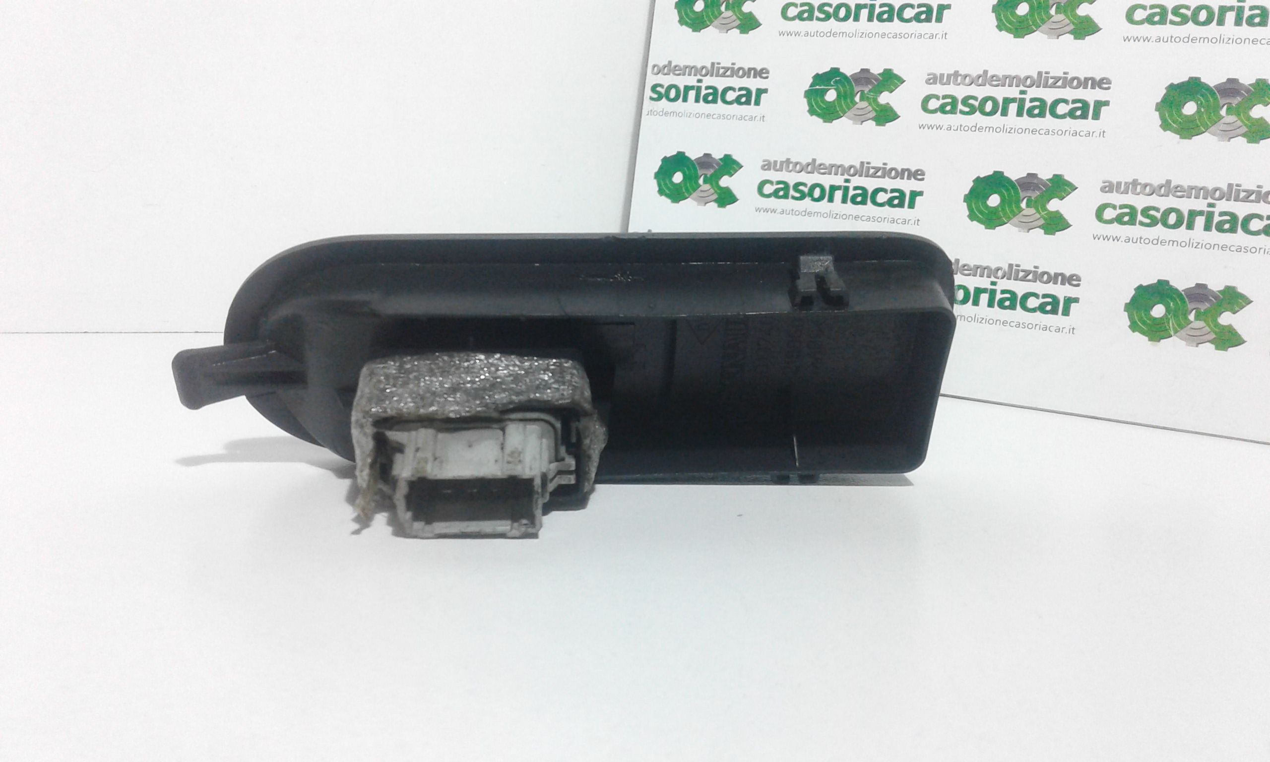 Interruttore Alzacristalli Porta Ant. Destro 8200220511 Usato