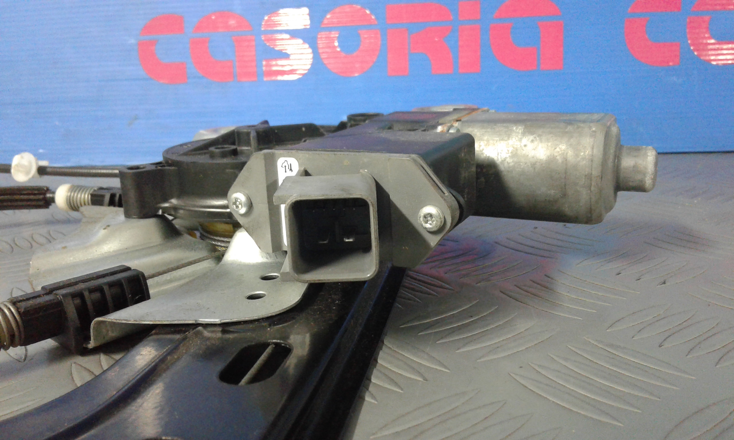 Alzacristallo Porta Ant. Sinistro Usato