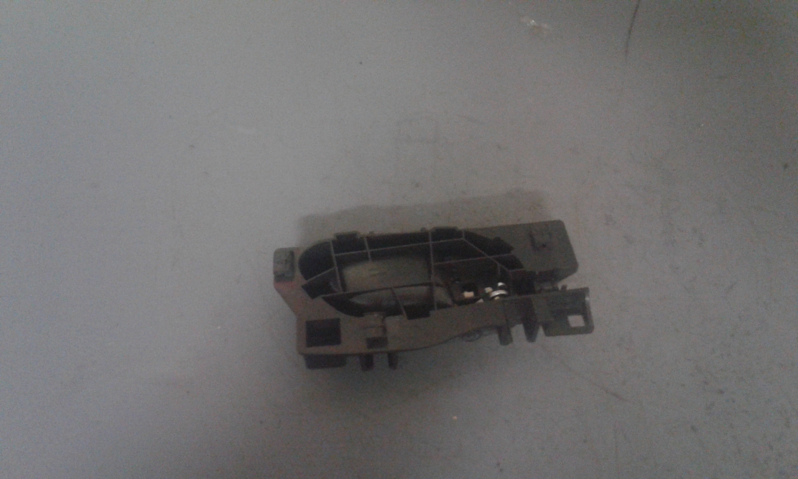 Maniglia Int. Apertura Porta Ant. Sinistro 9143N7 Usato