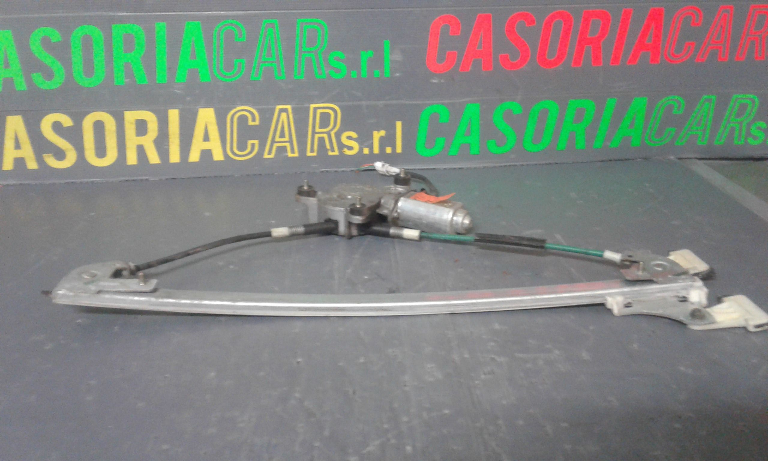 Alzacristallo Porta Ant. Destro 8340174F10000 Usato