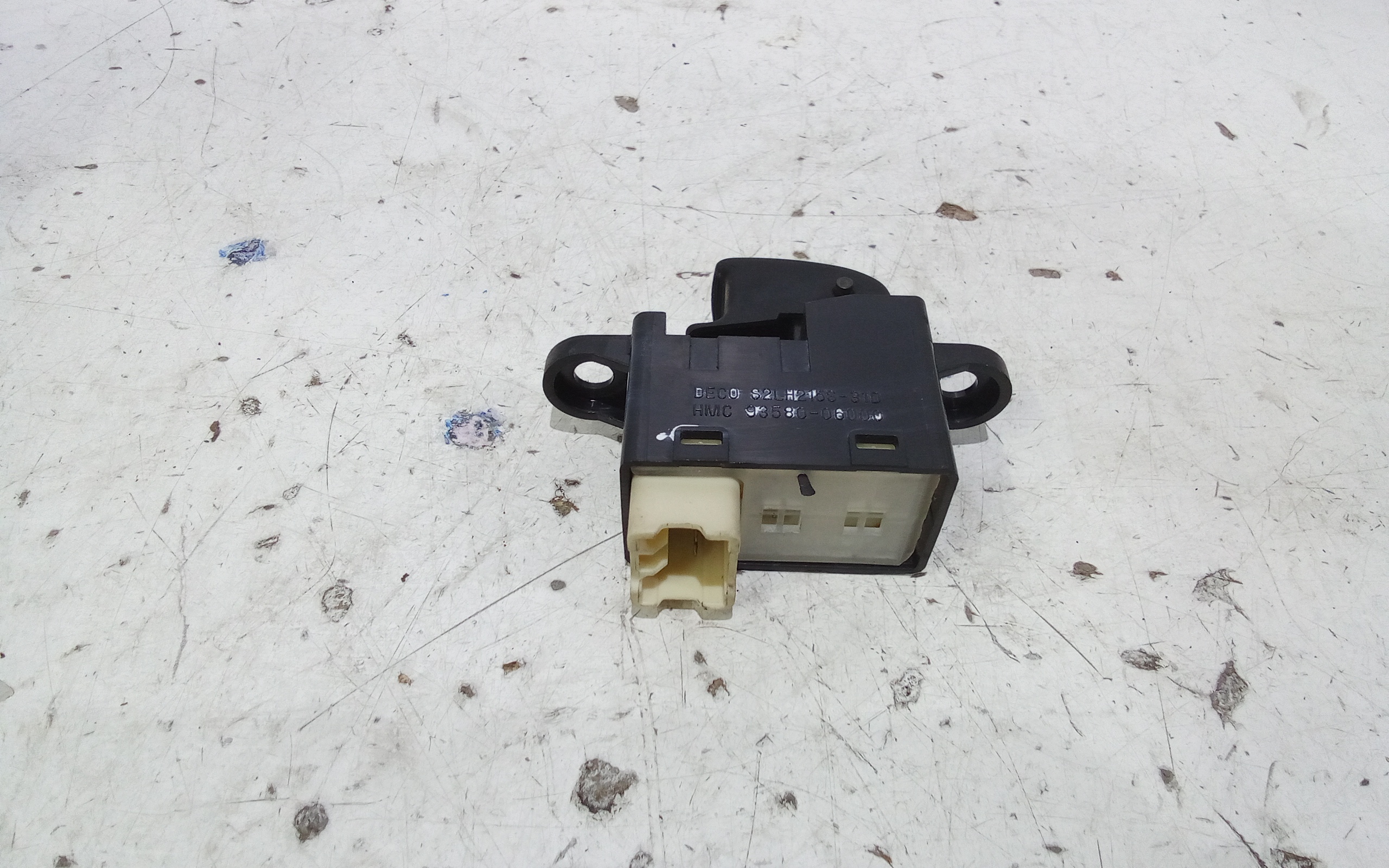 Interruttore Alzacristalli Porta Ant. Destro Usato