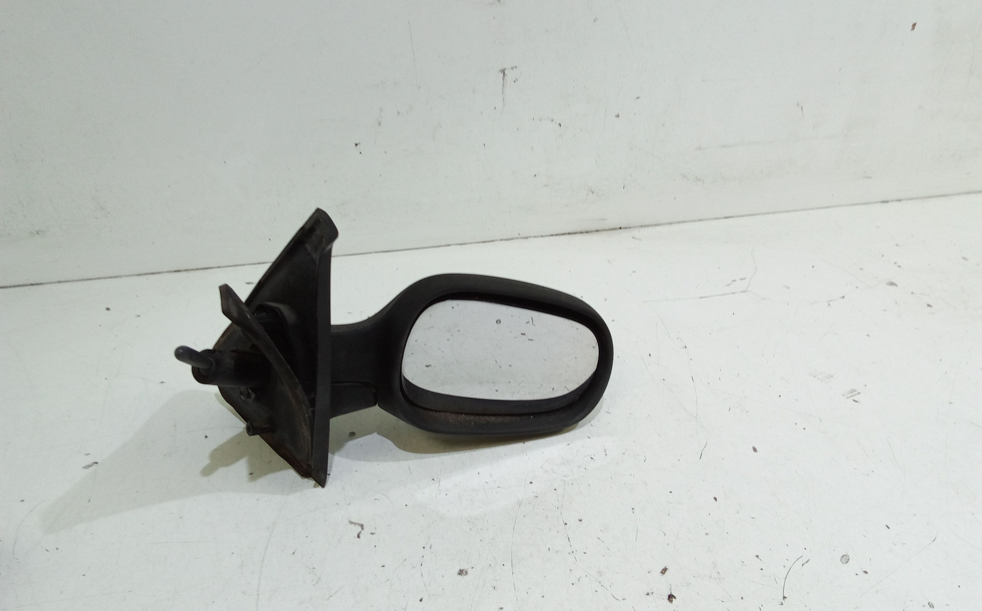 Retrovisore Est. Destro Usato