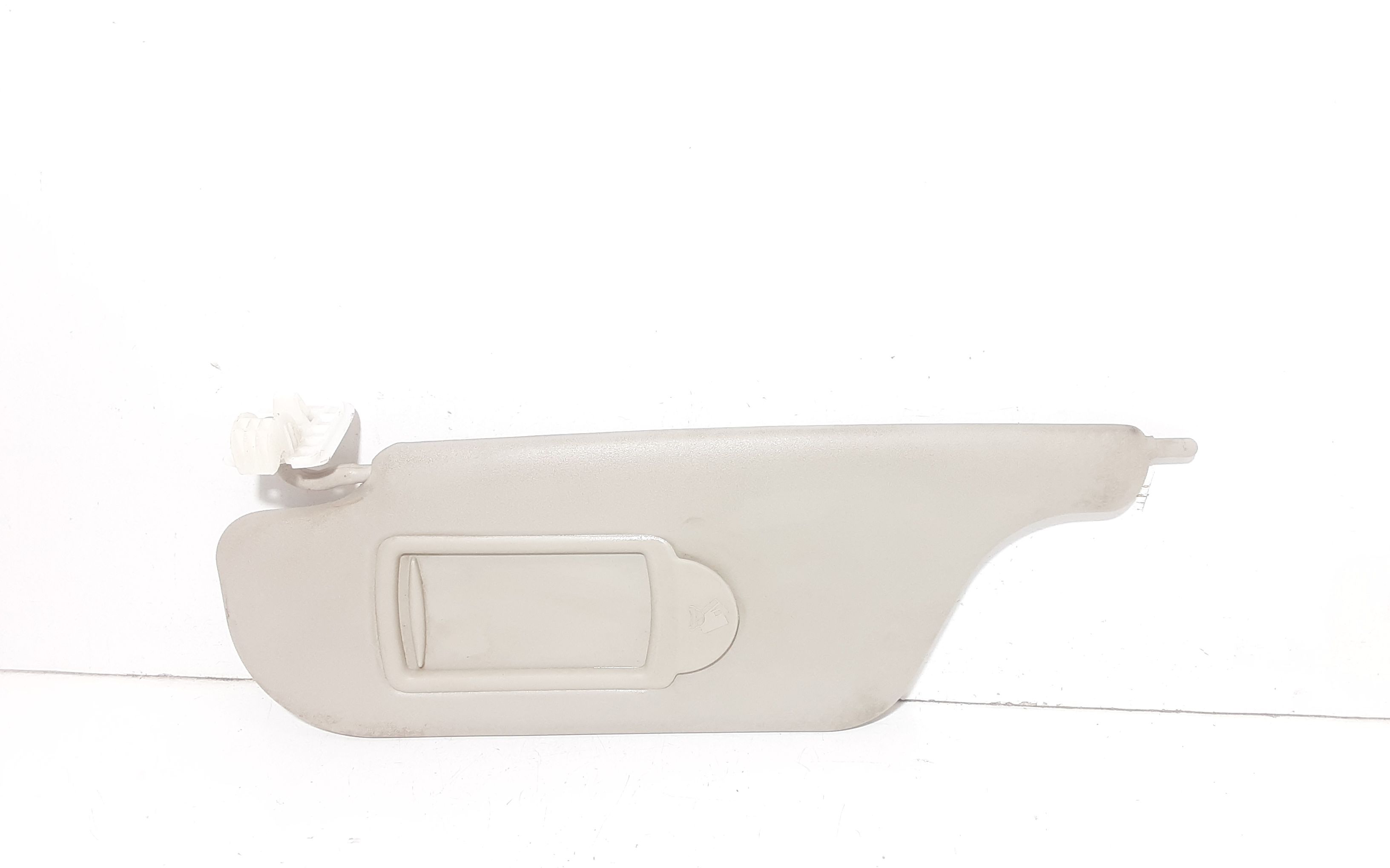 Aletta Parasole Parabrezza Sinistro 8200329035 Usato