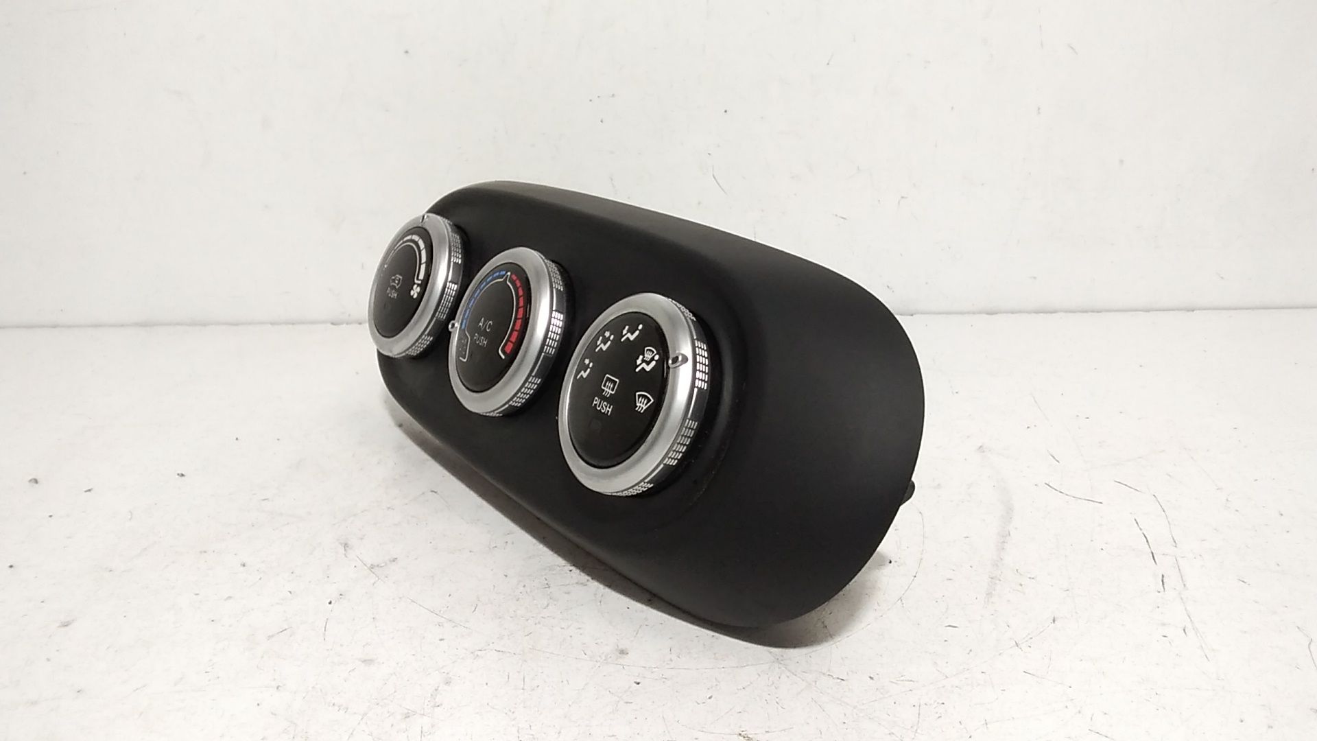 Blocco Comando Climatizzazione 735712957 Usato