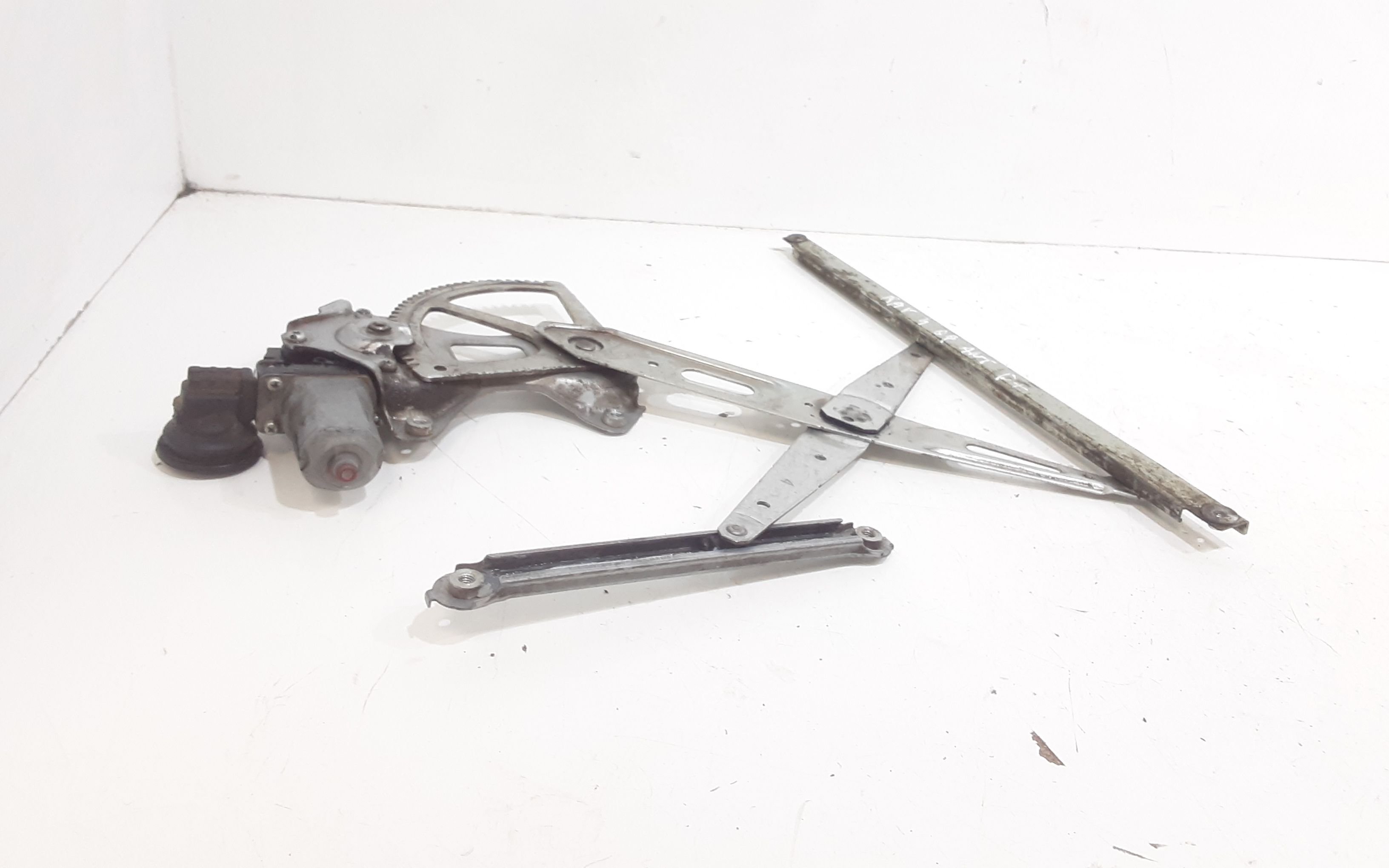 Alzacristallo Porta Ant. Destro Usato