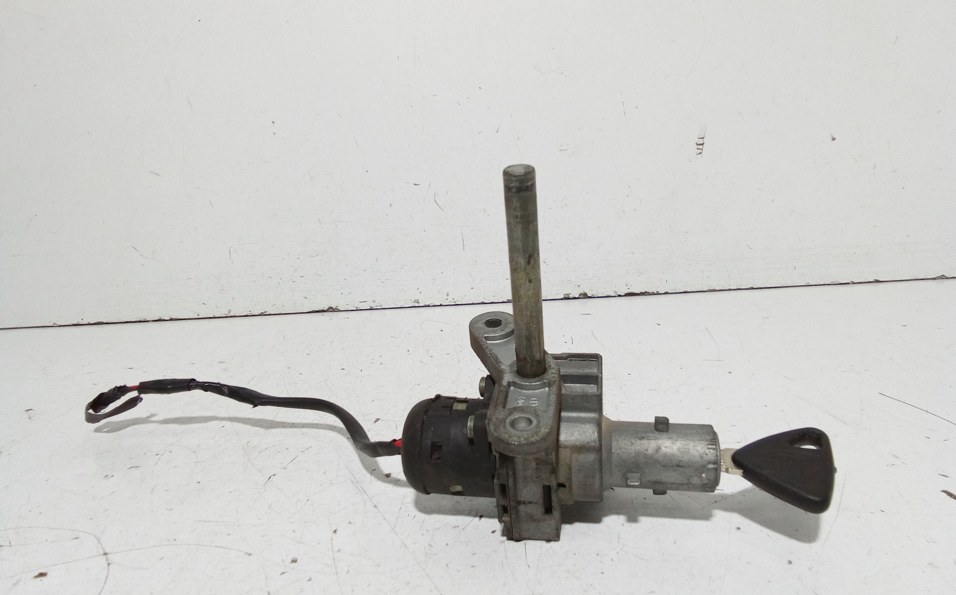 Commutatore Avviamento Con Cilindretti Serrature Usato