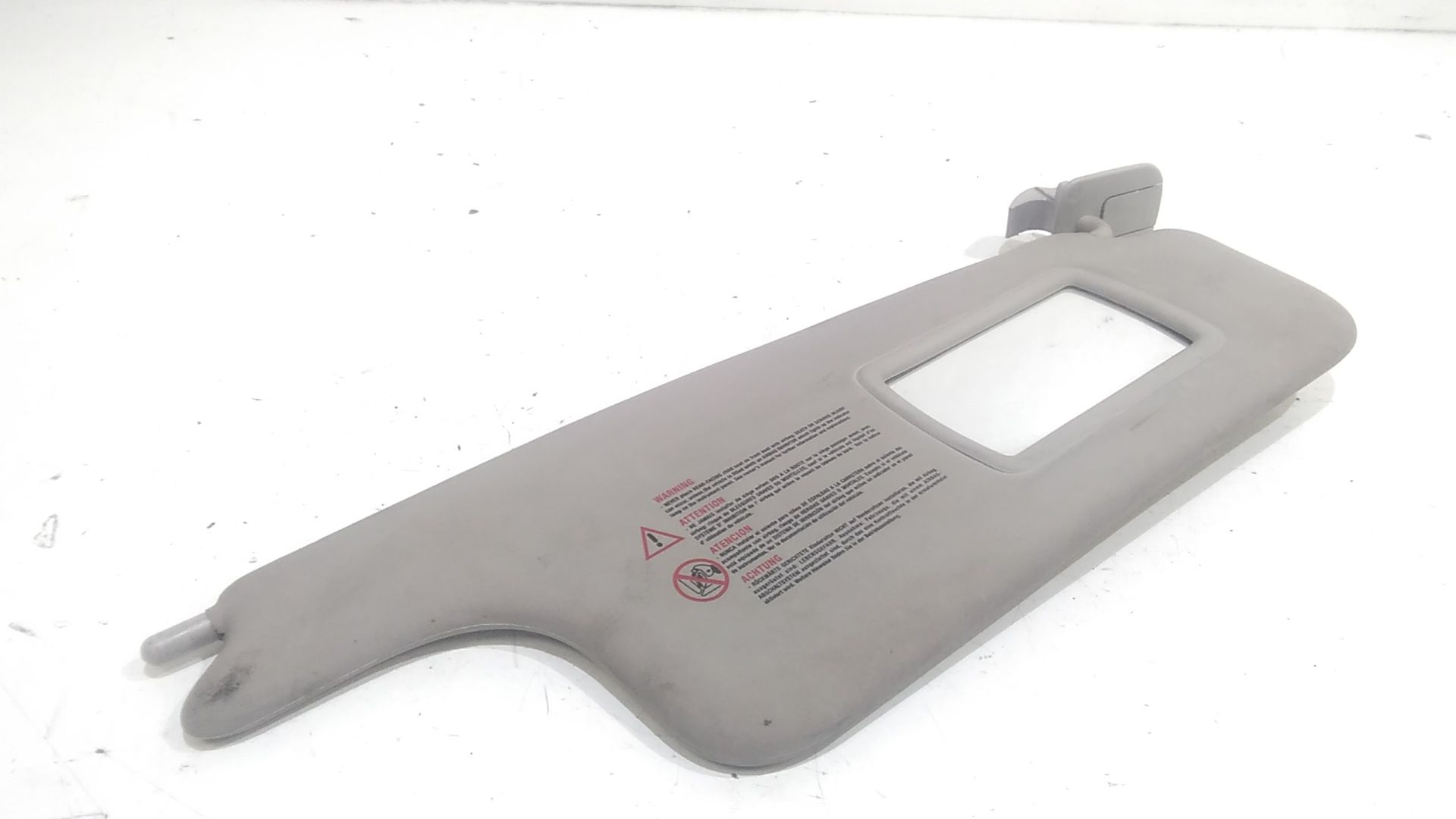 Aletta Parasole Parabrezza Destro 8200246819 Usato