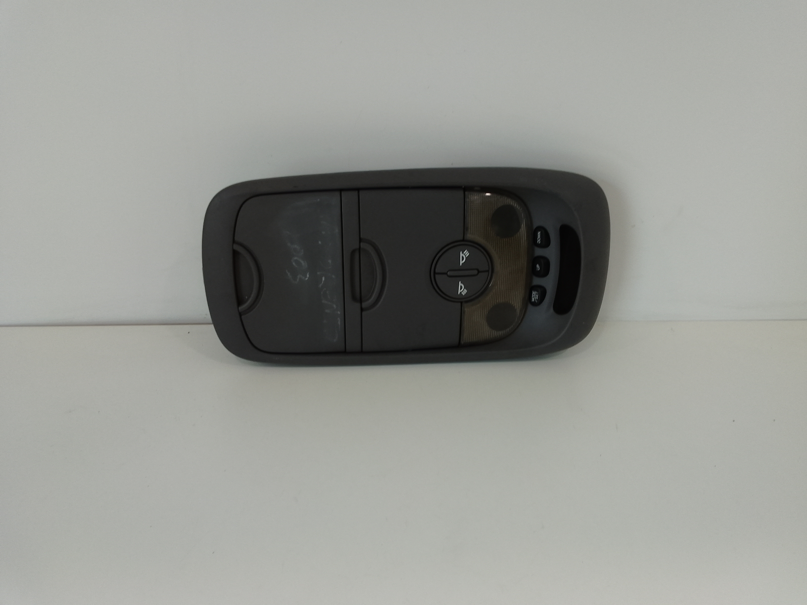 Luce Cortesia Ant. Tetto 928003E02144 Usato