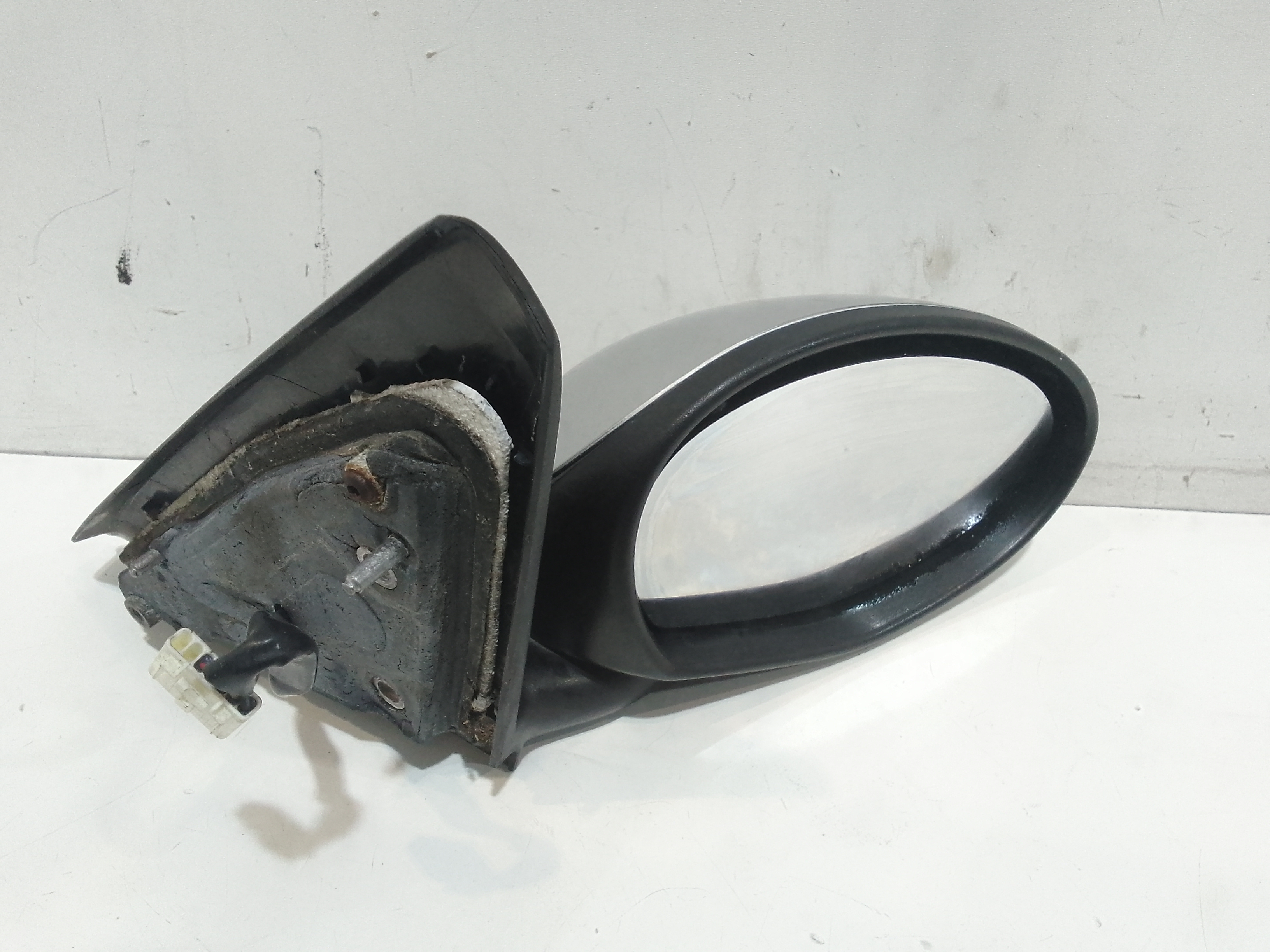 Retrovisore Est. Destro Usato