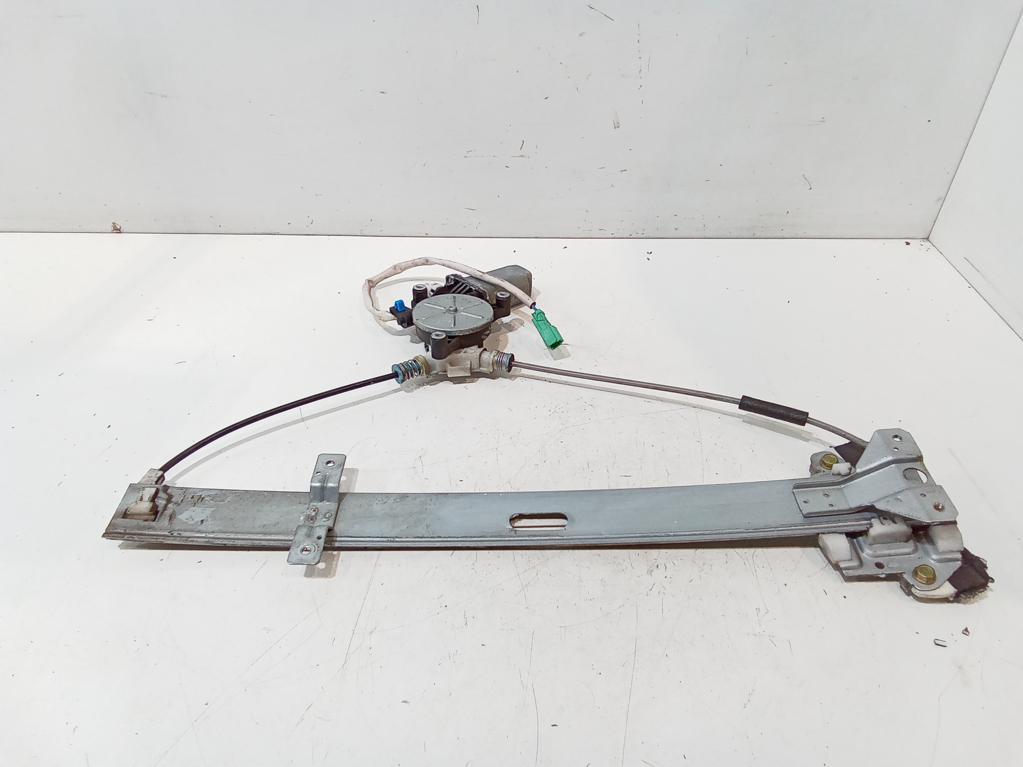 Alzacristallo Porta Ant. Destro 72210SAA003 Usato