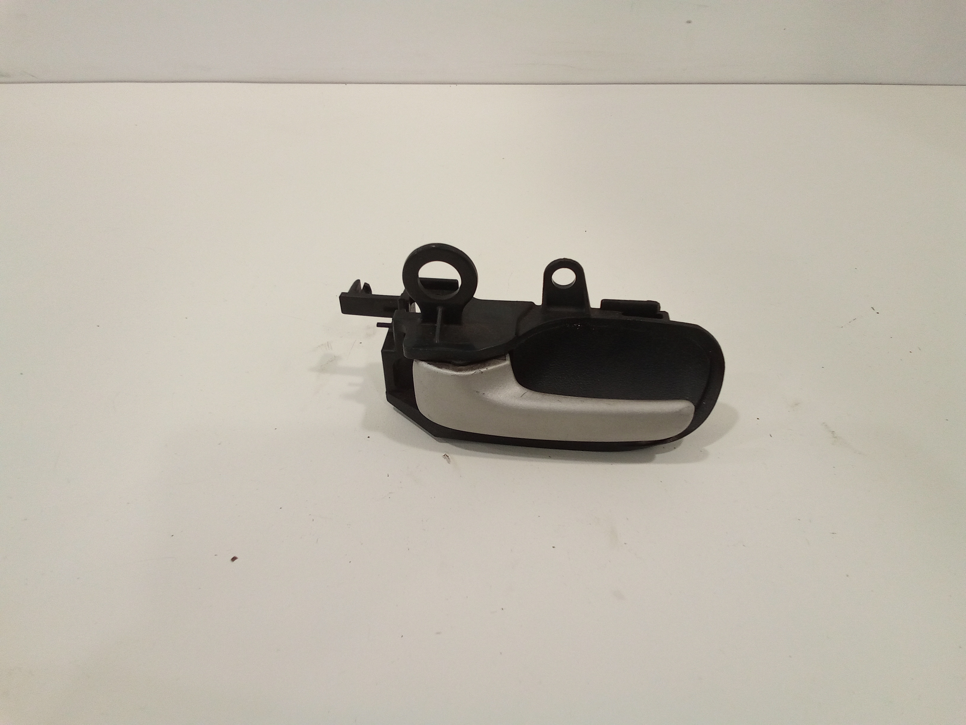 Maniglia Int. Apertura Porta Ant. Sinistro 6920652010B3 Usato