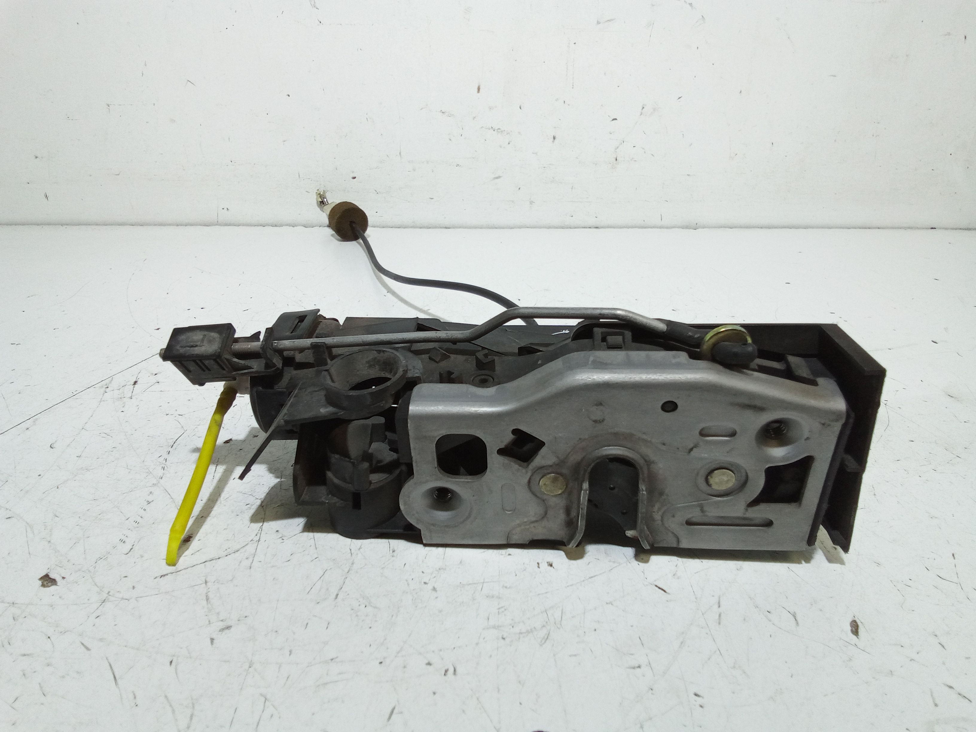 Serratura Porta Ant. Sinistro A1687201935 Usato