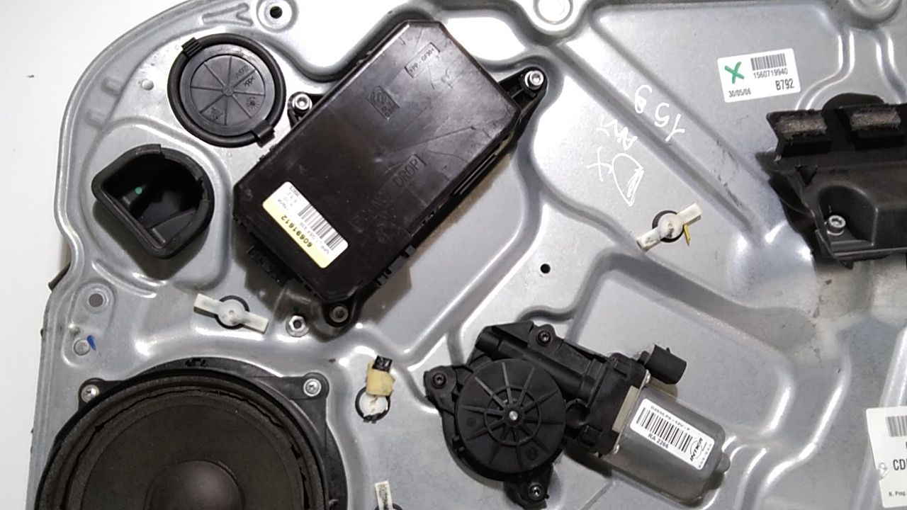 Alzacristallo Porta Ant. Destro Usato