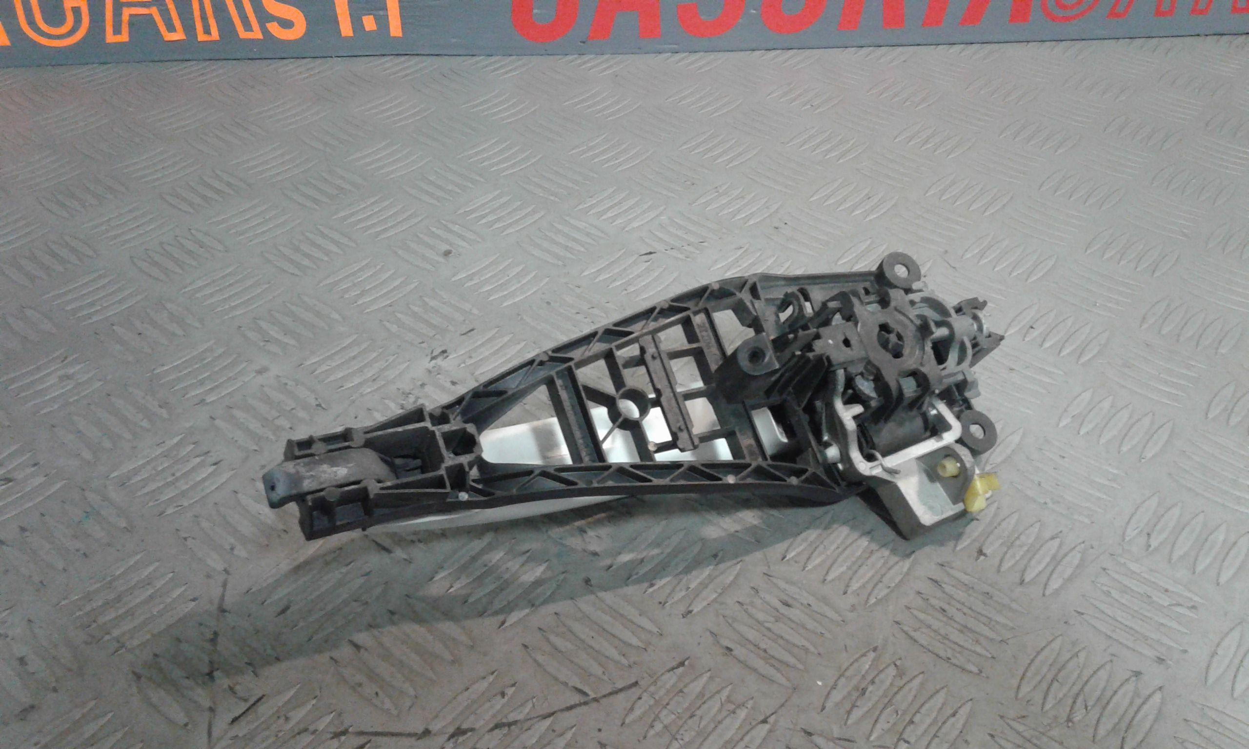 Maniglia Porta Post. Sinistro 13142770 Usato