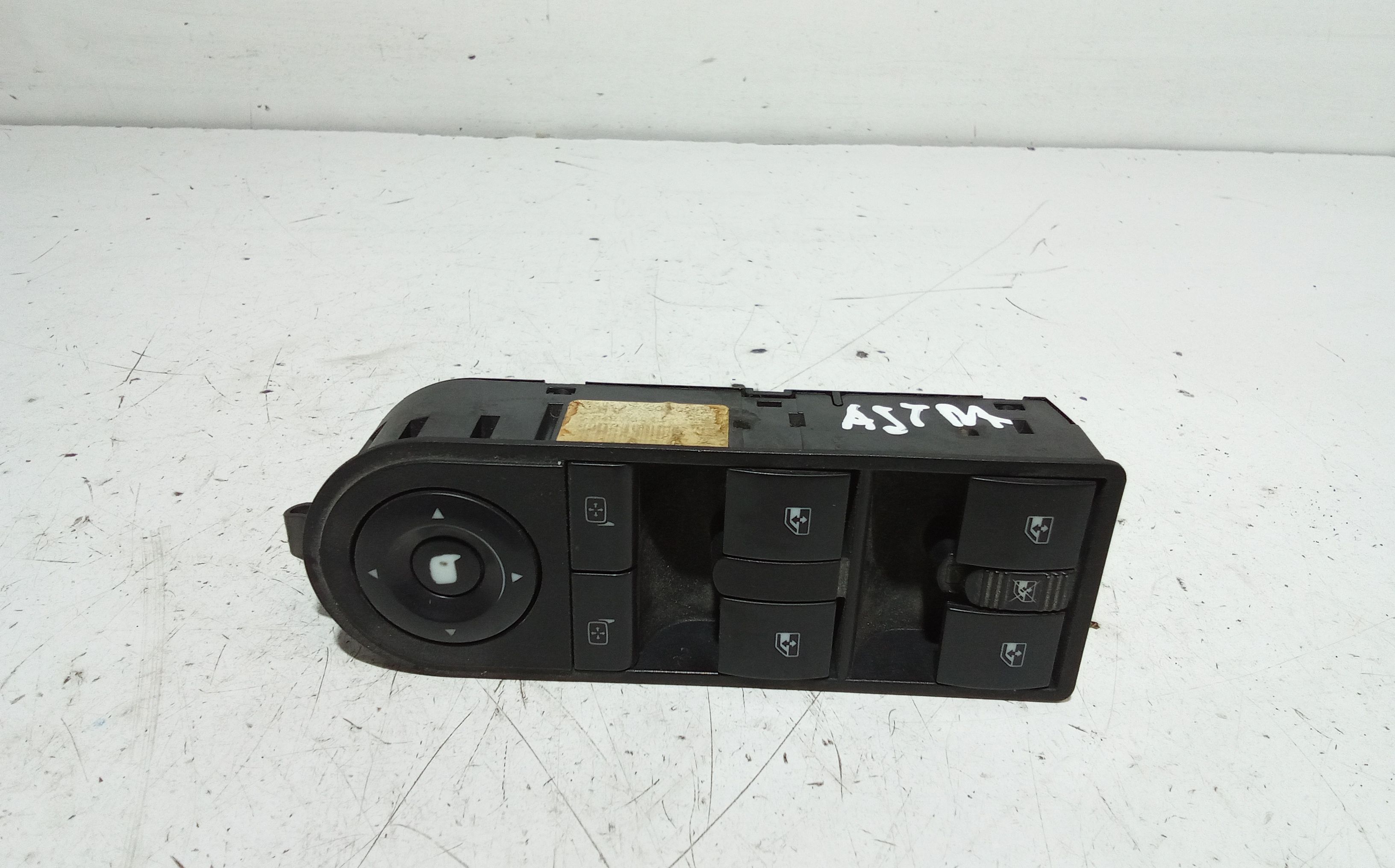 Interruttore Alzacristalli Porta Ant. Sinistro Usato