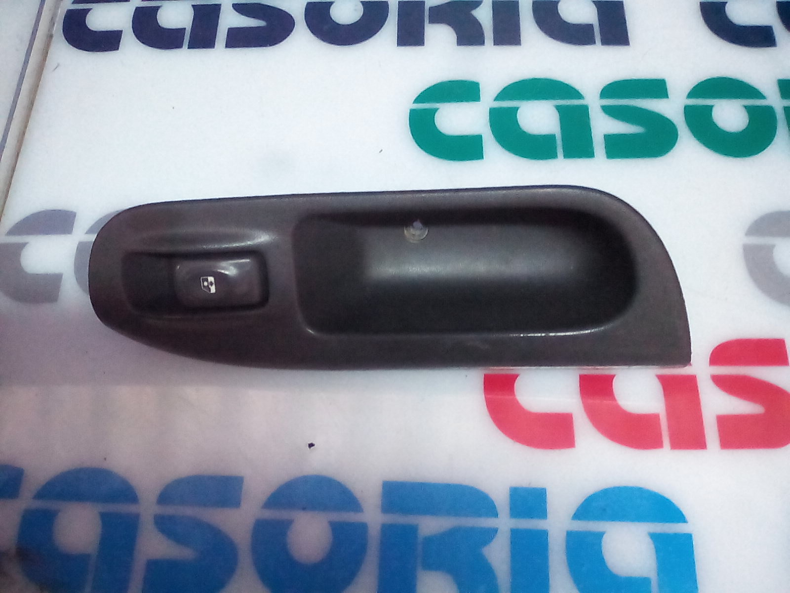 Interruttore Alzacristalli Porta Ant. Destro 7700432963 Usato