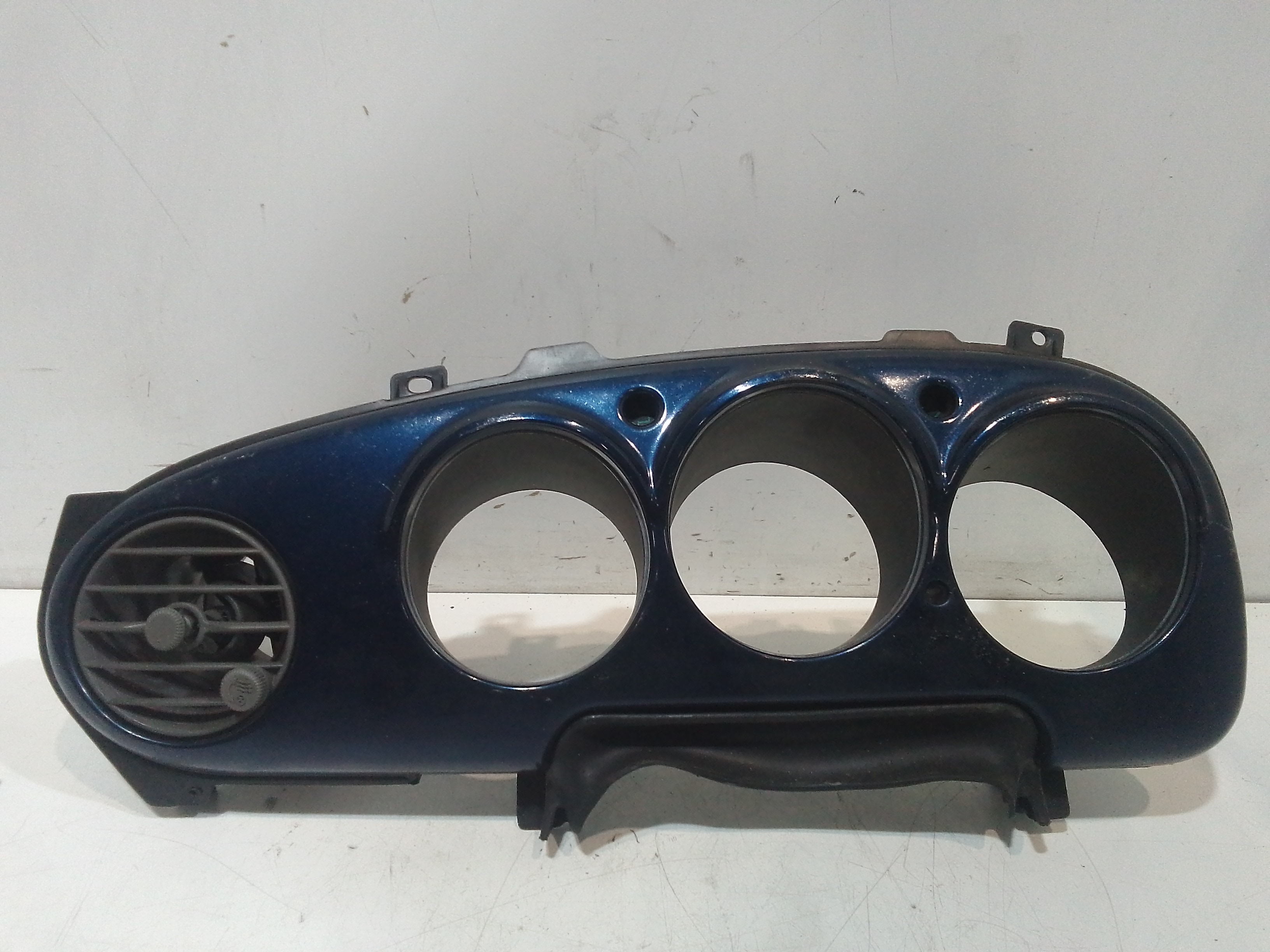 Cornice Portastrumenti Usato