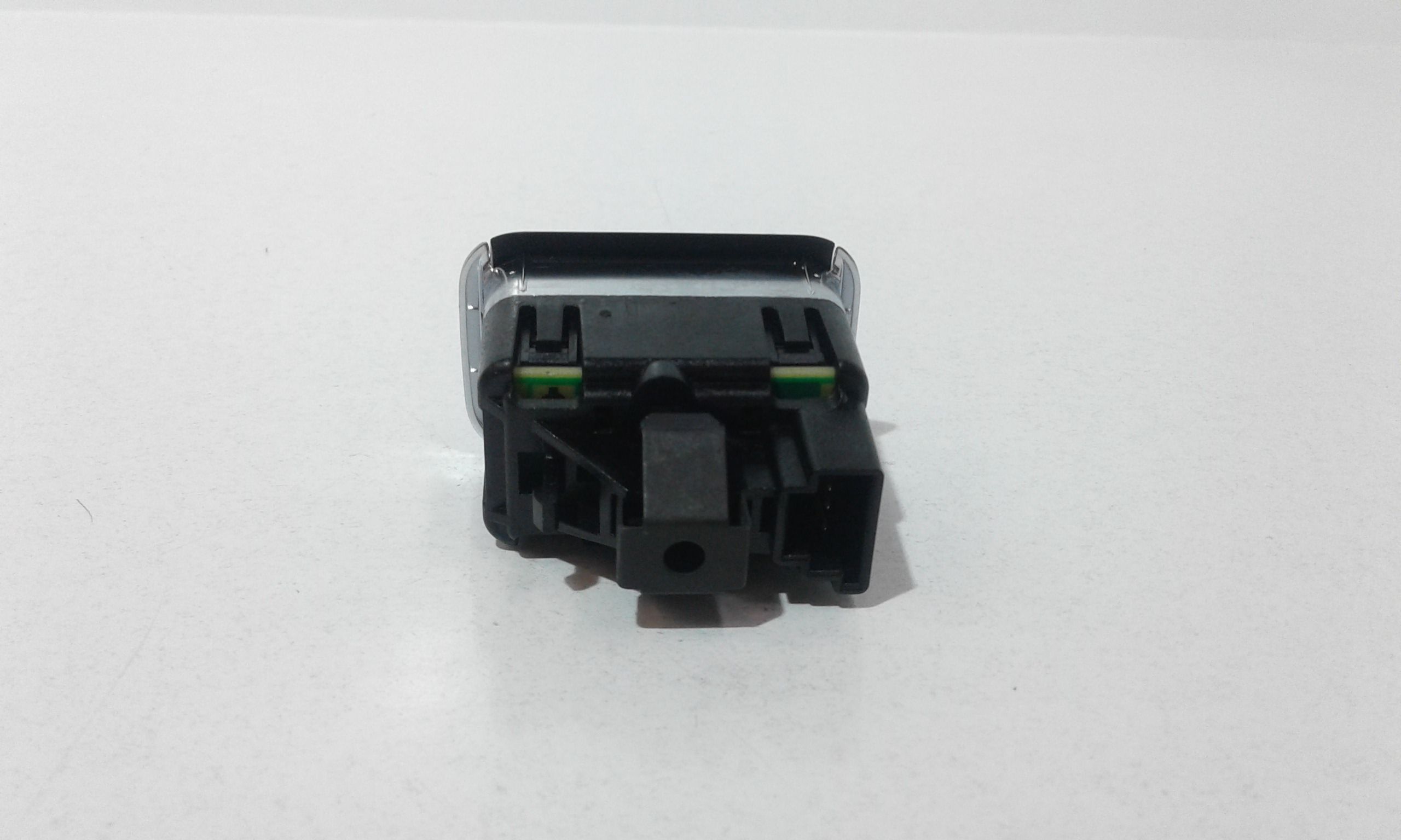 Interruttore Alzacristalli Porta Ant. Destro Usato