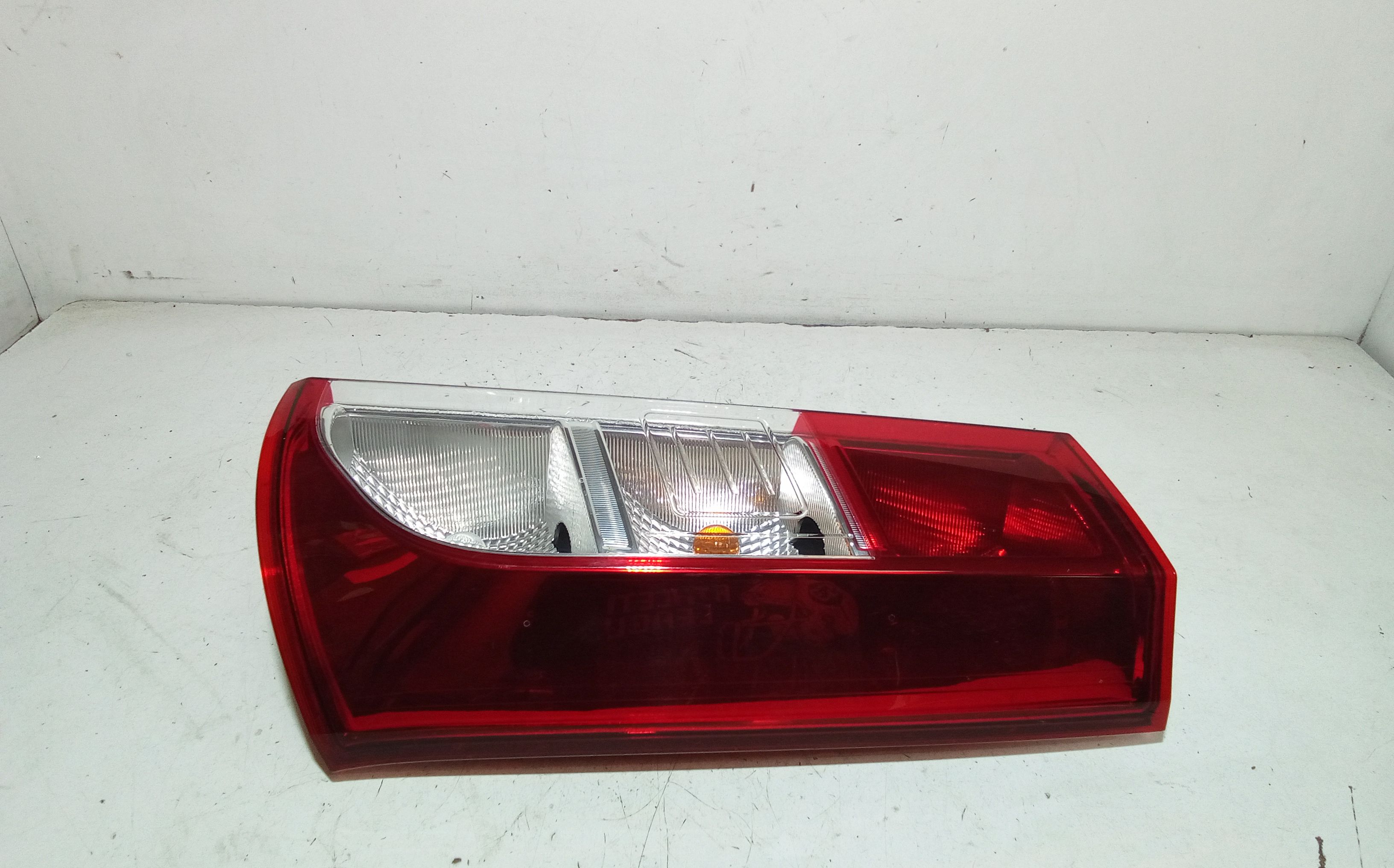 Fanale Post. Destro 265509604R Usato