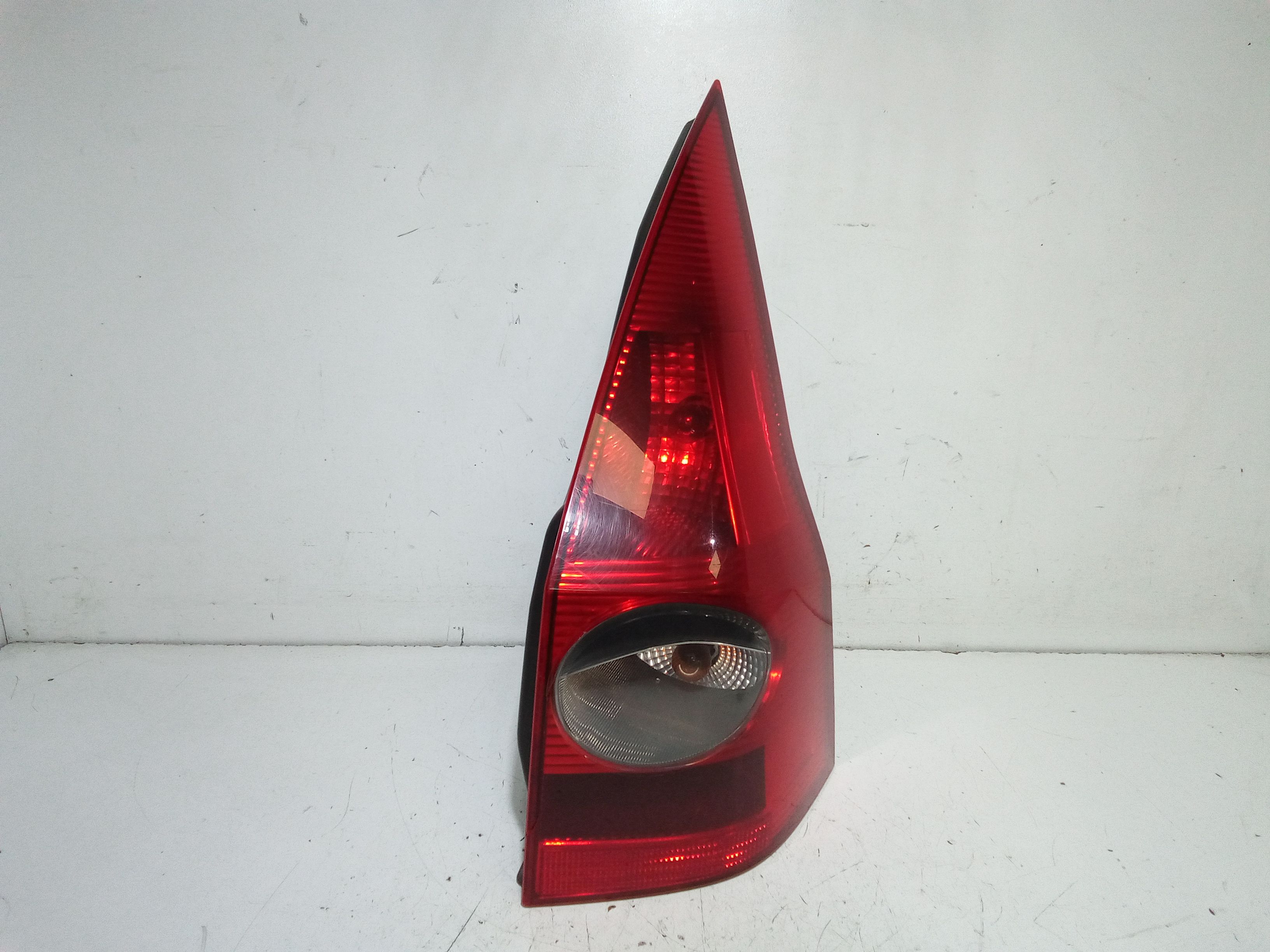 Fanale Post. Destro 8200073237 Usato