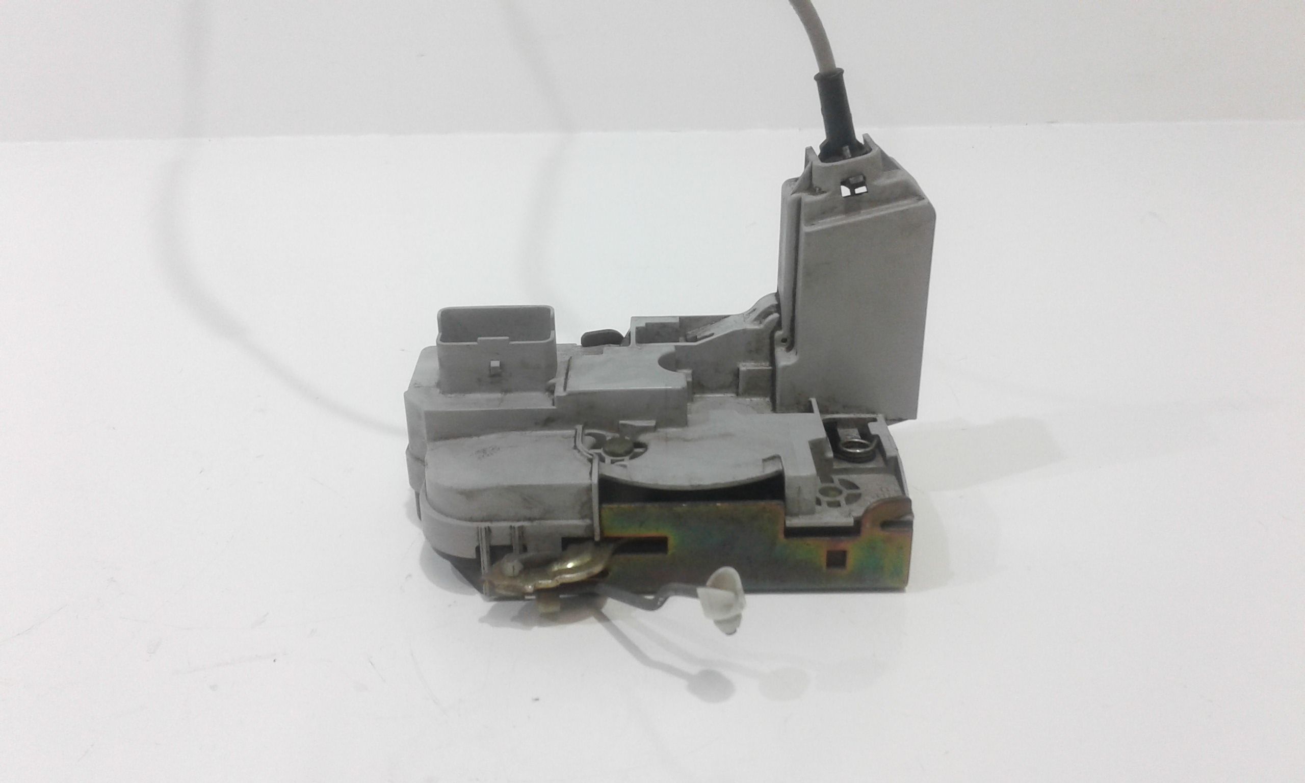 Serratura Porta Ant. Destro 9136K8 Usato