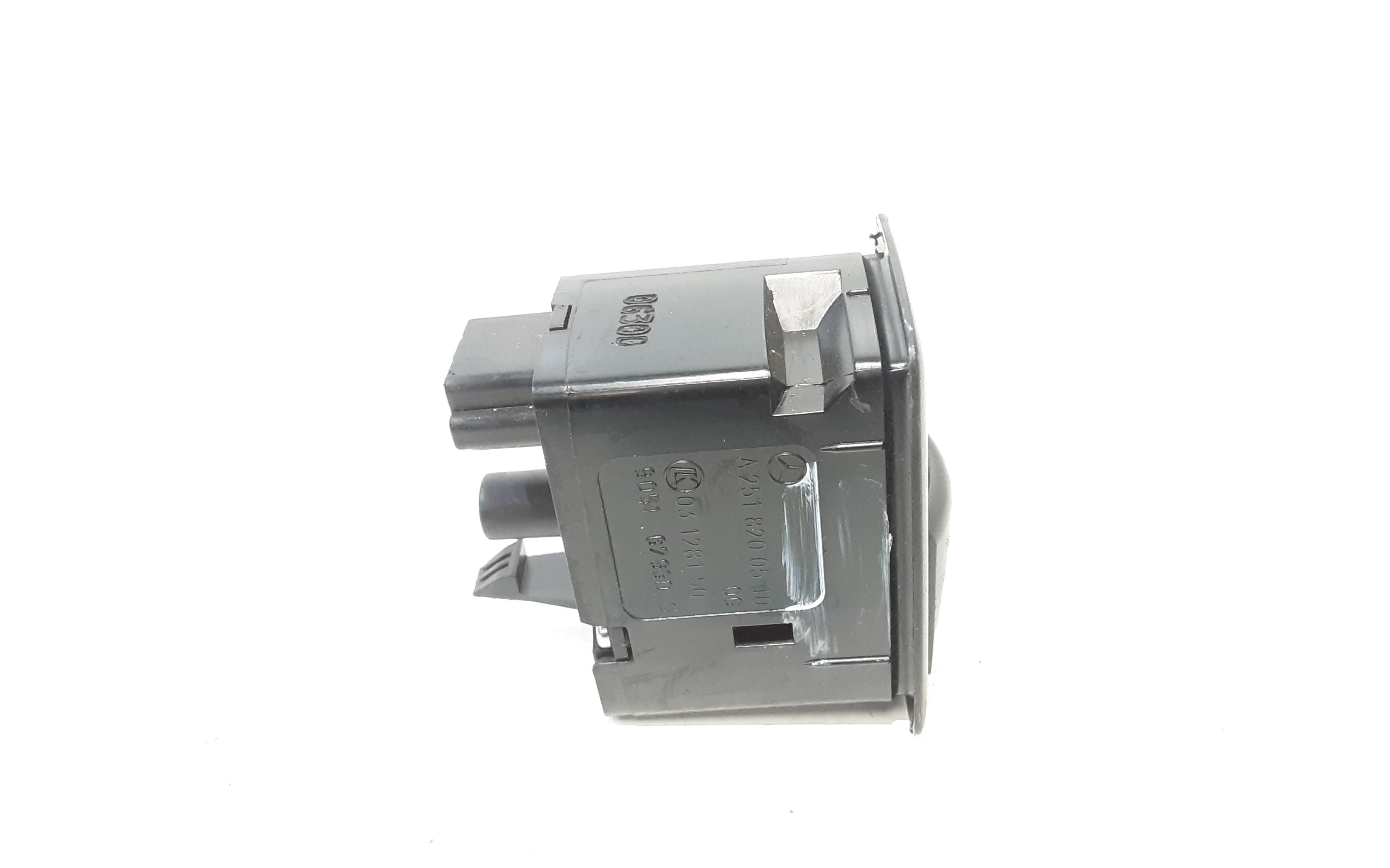 Interruttore Alzacristalli Porta Post. Destro A25182005109174 Usato