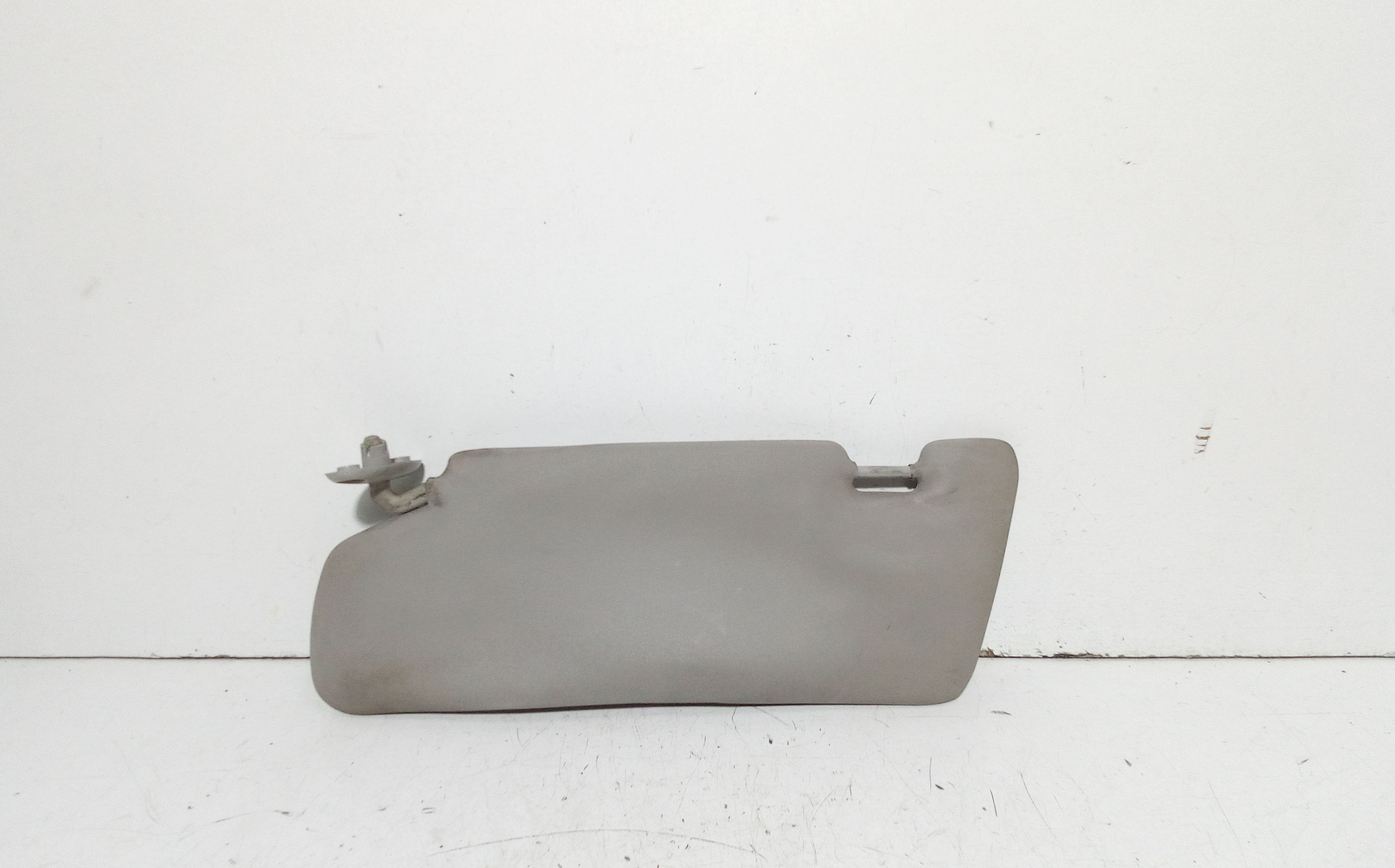 Aletta Parasole Parabrezza Sinistro 24454157 Usato