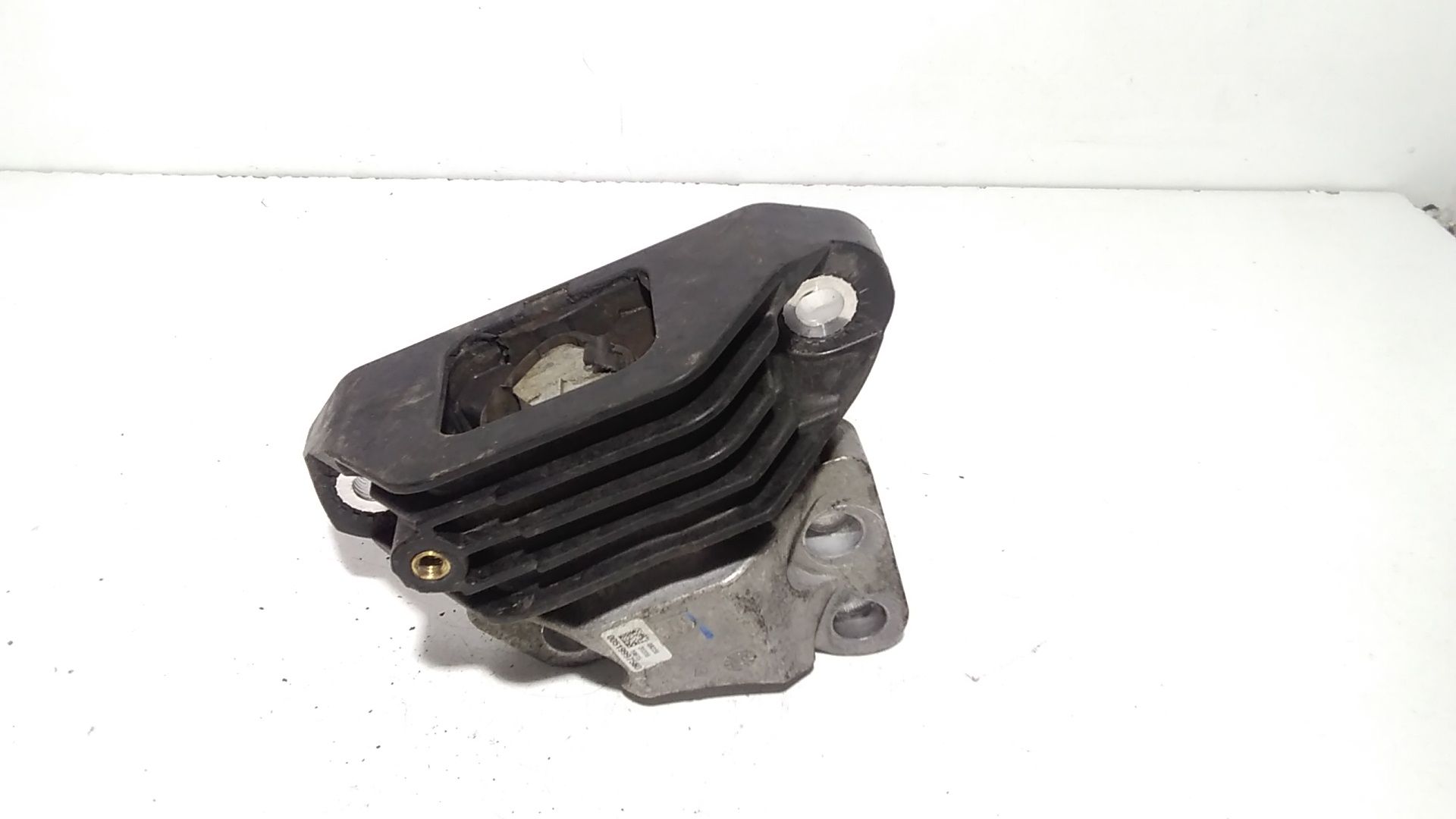 Piastra Alloggiamento Supporto Motore (Con Eventuale Bielletta O Tirante Associato) Usato