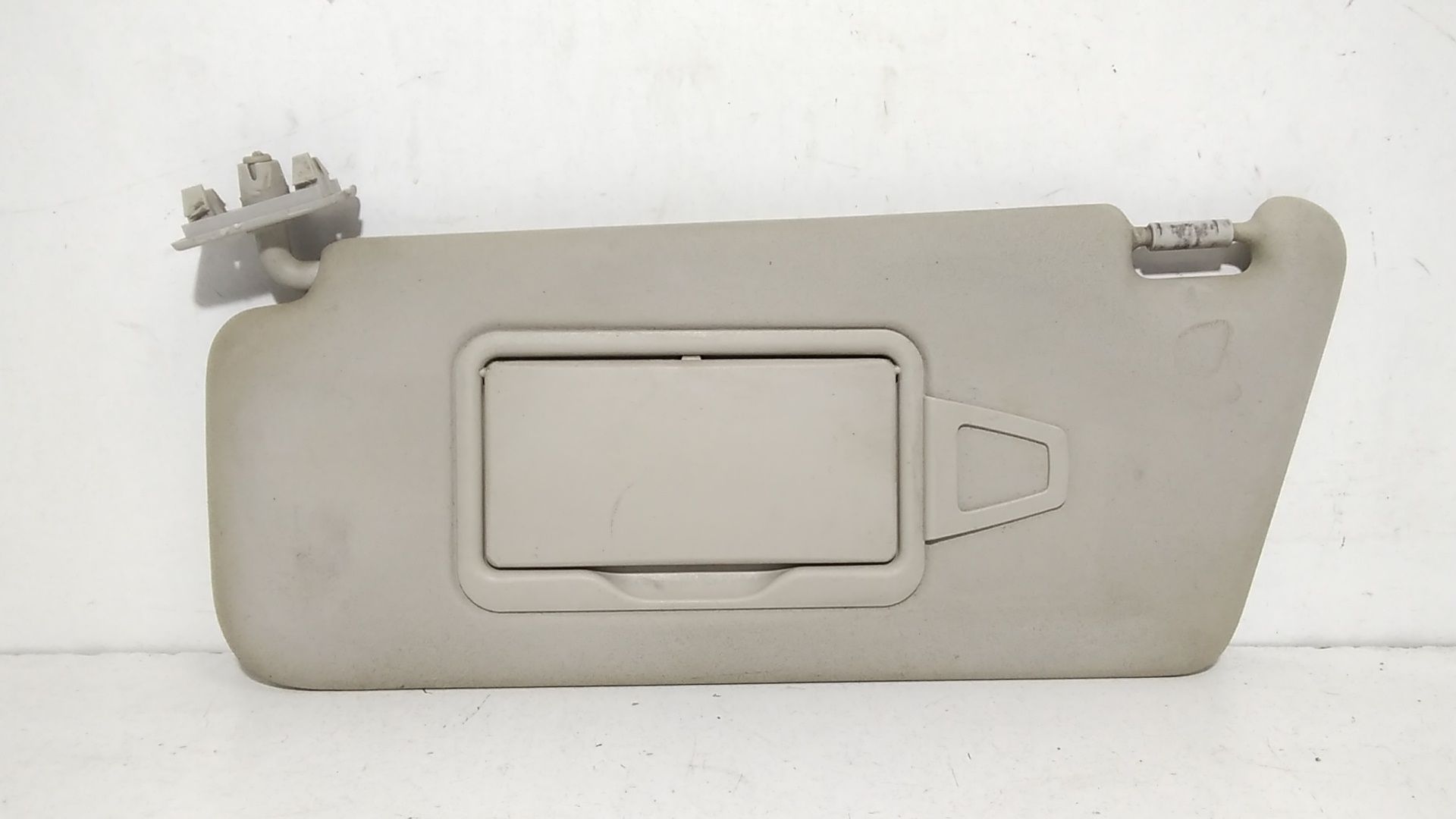 Aletta Parasole Parabrezza Sinistro A16981001107H48 Usato