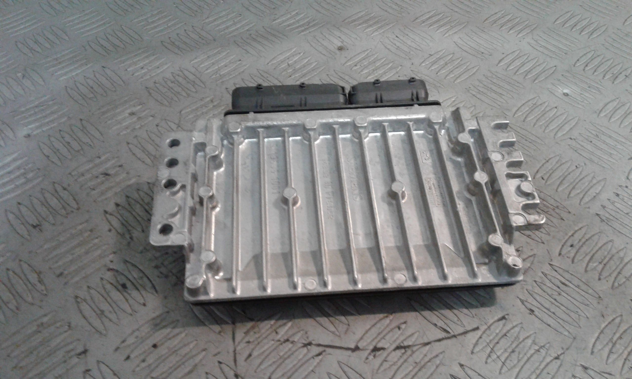 Centralina Iniezione 12147557395 Usato