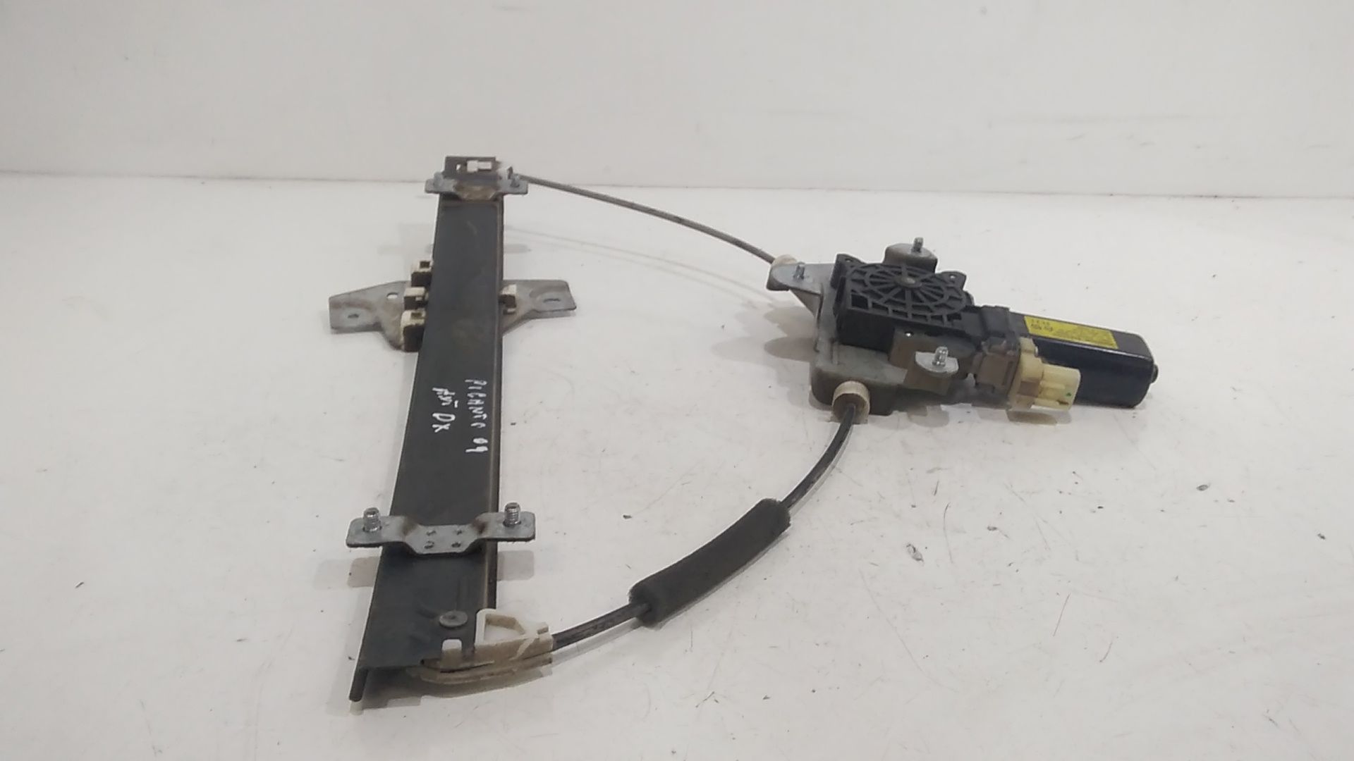 Alzacristallo Porta Ant. Destro 8240207000 Usato