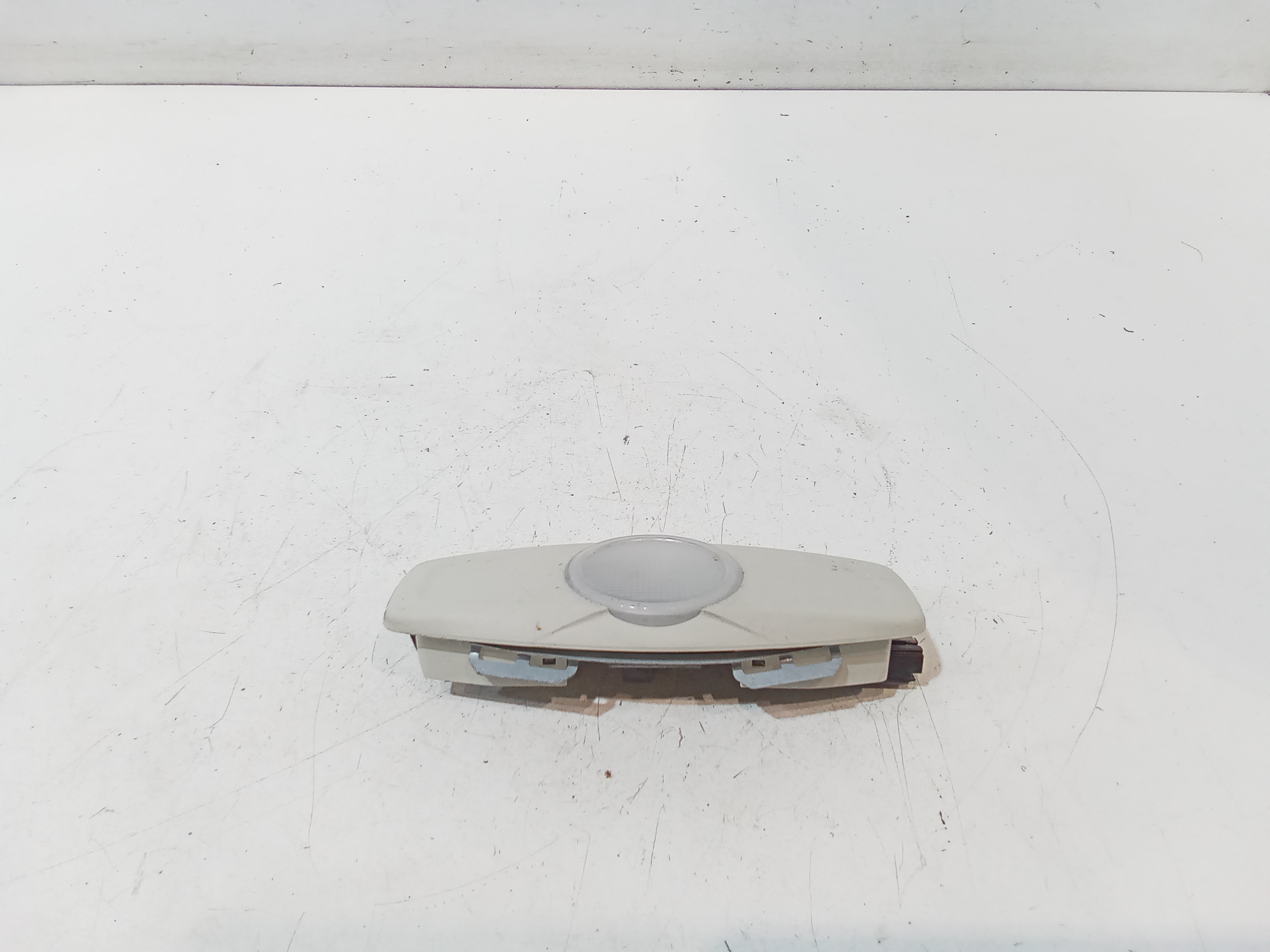 Luce Cortesia Ant. Tetto Usato