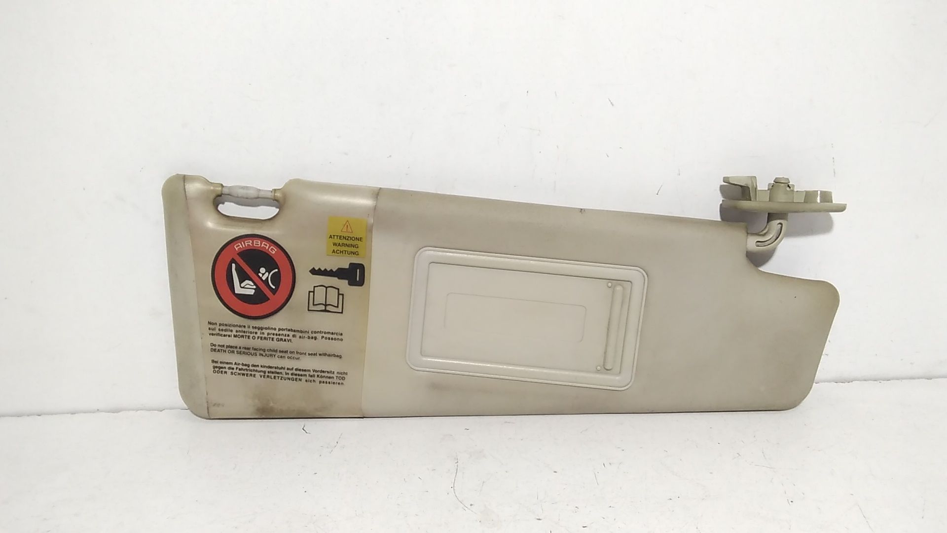 Aletta Parasole Parabrezza Destro 735361684 Usato