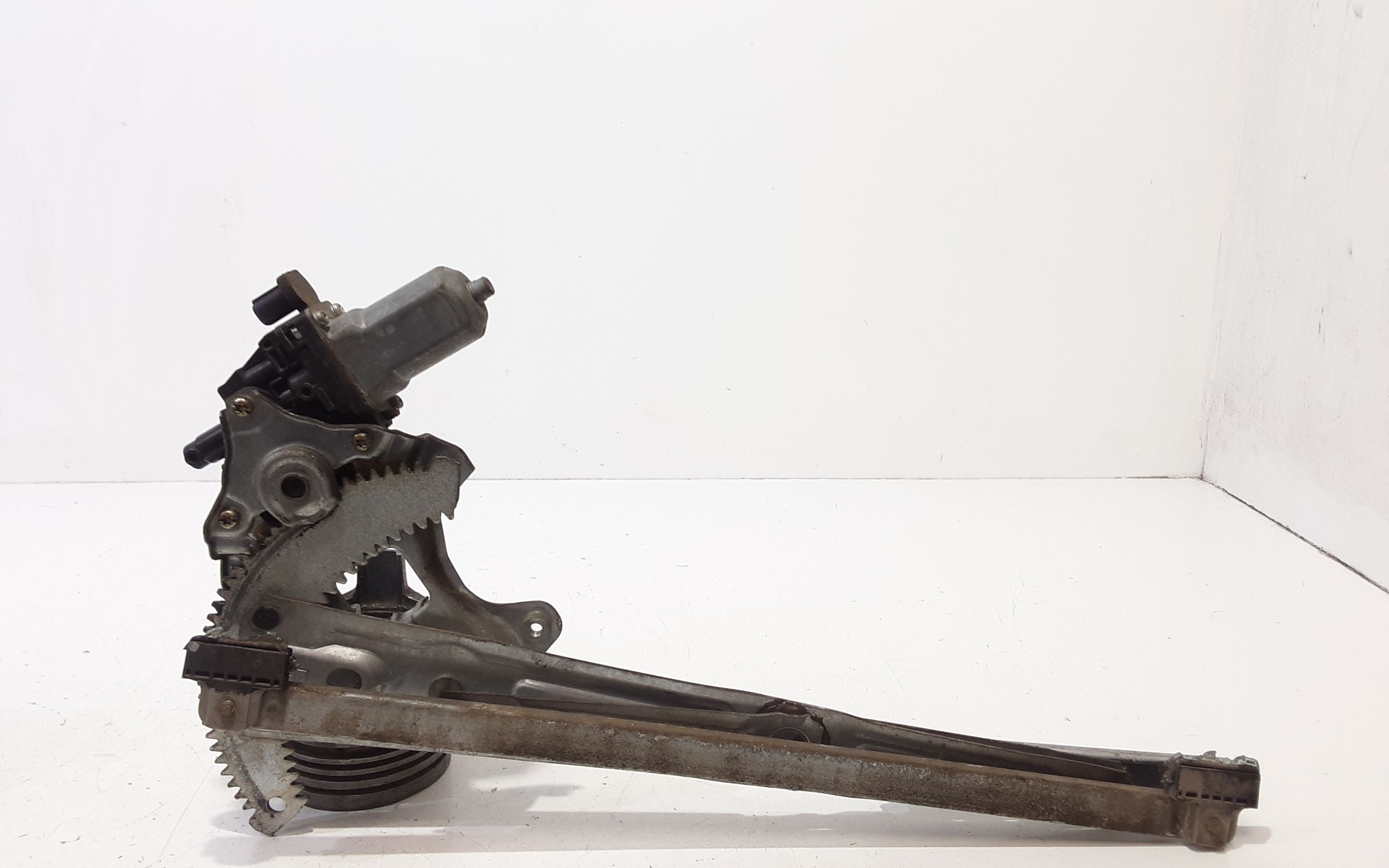 Alzacristallo Porta Ant. Sinistro 1553148 Usato