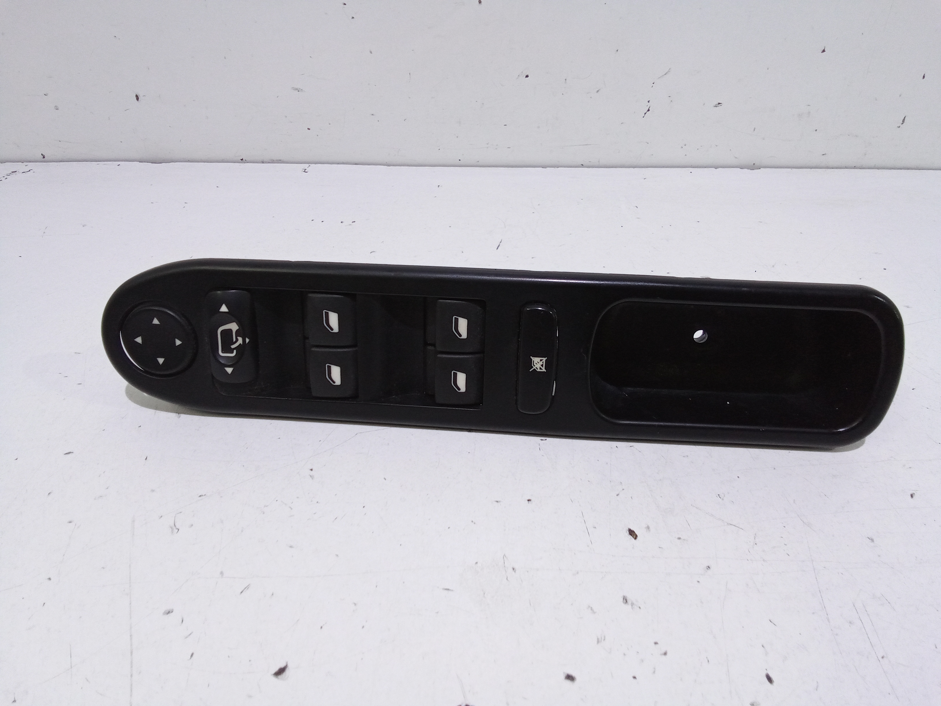 Interruttore Alzacristalli Porta Ant. Sinistro Usato