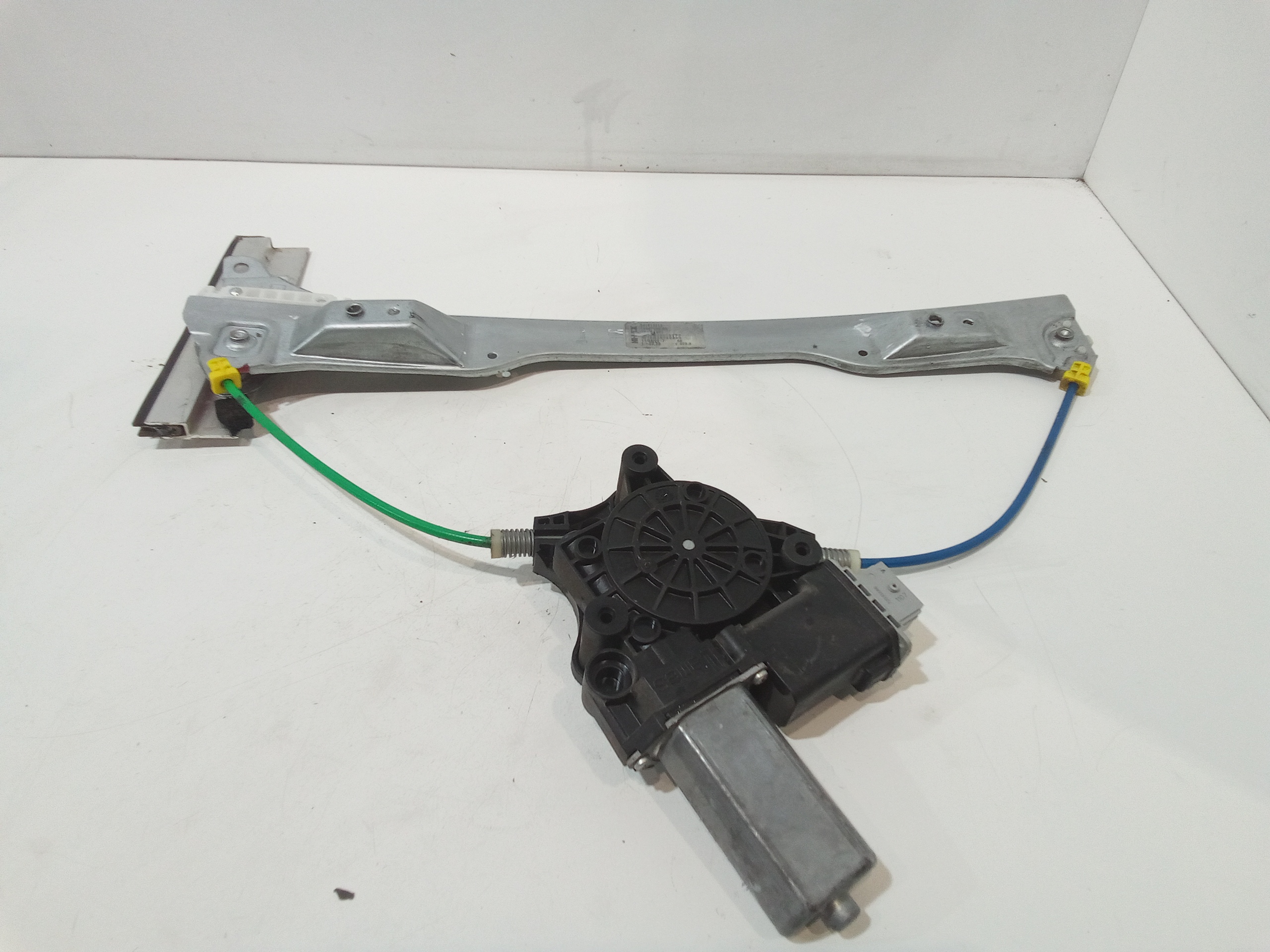 Alzacristallo Porta Ant. Destro Usato