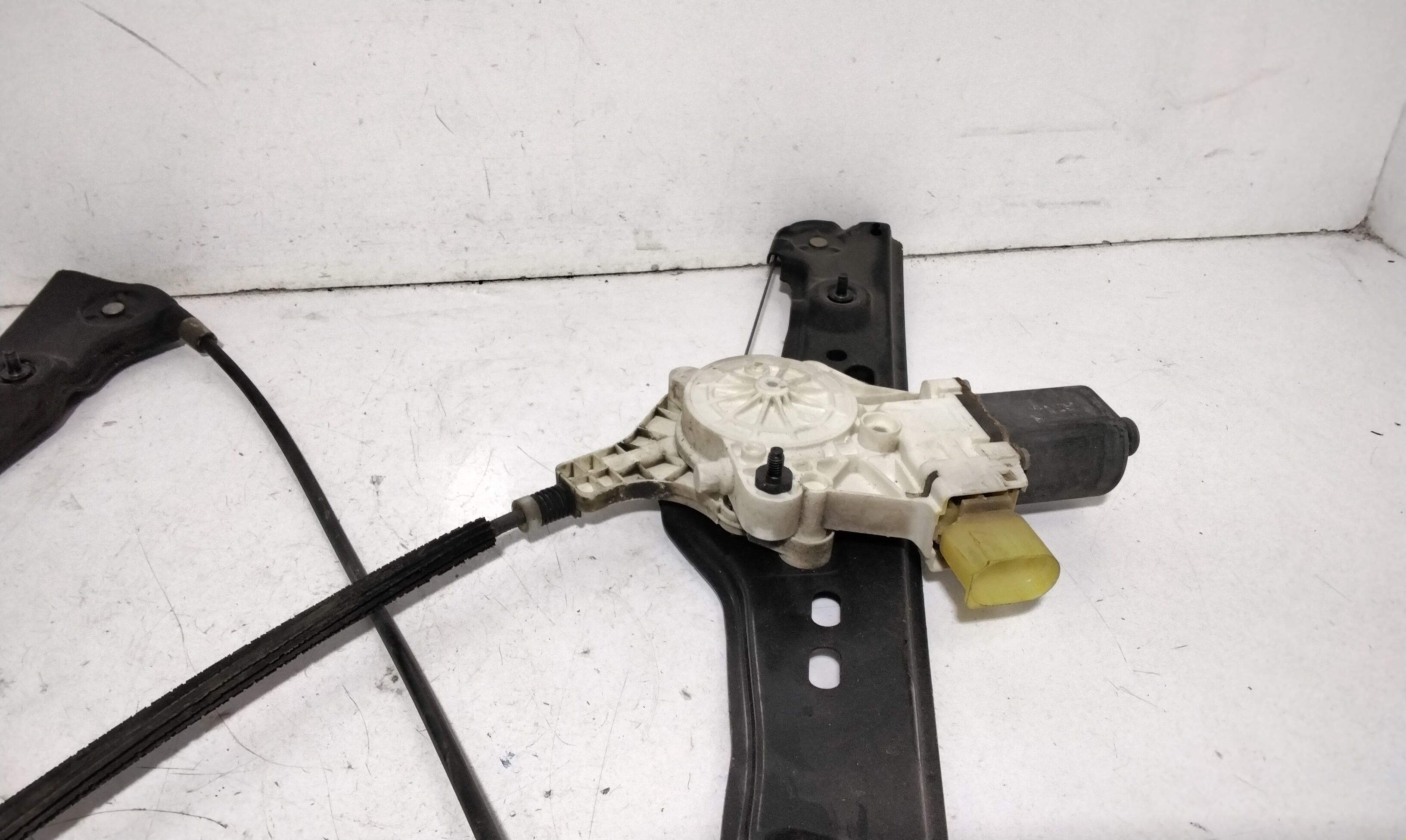 Alzacristallo Porta Ant. Destro Usato