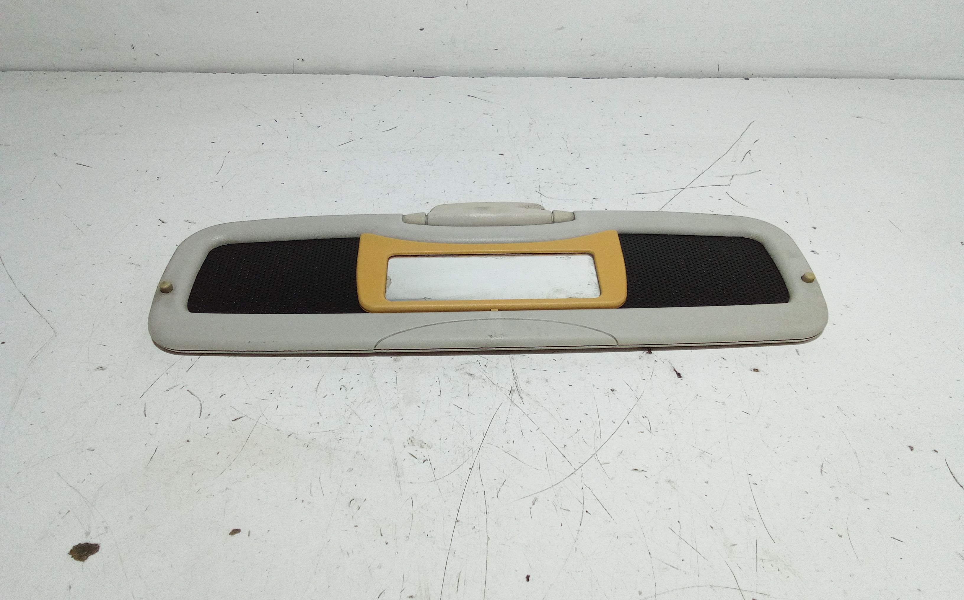 Aletta Parasole Parabrezza Destro Q0000706V007C24A00 Usato