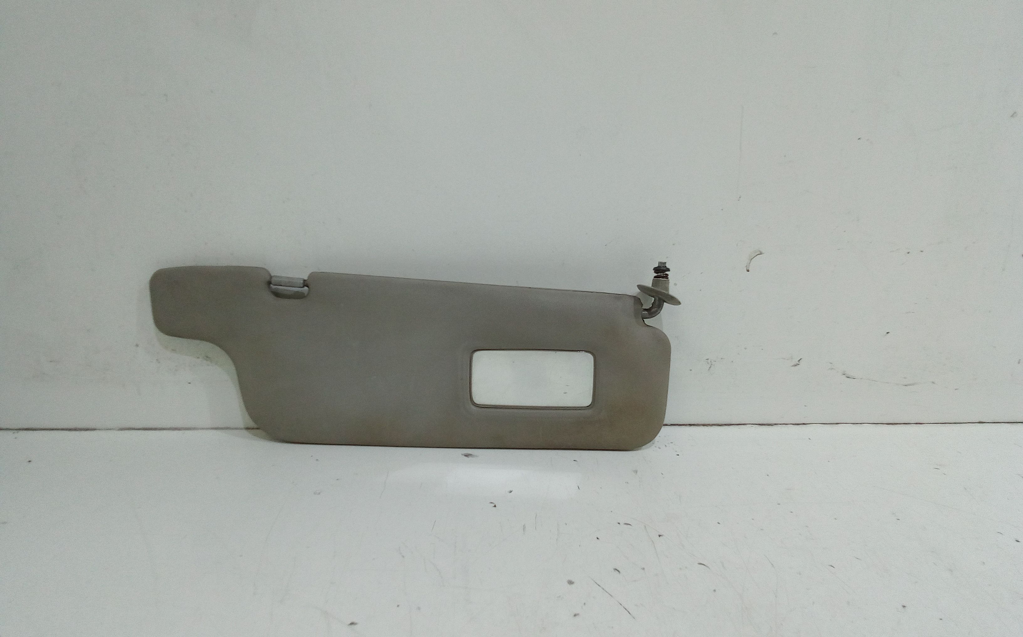 Aletta Parasole Parabrezza Destro 743100D011B0 Usato