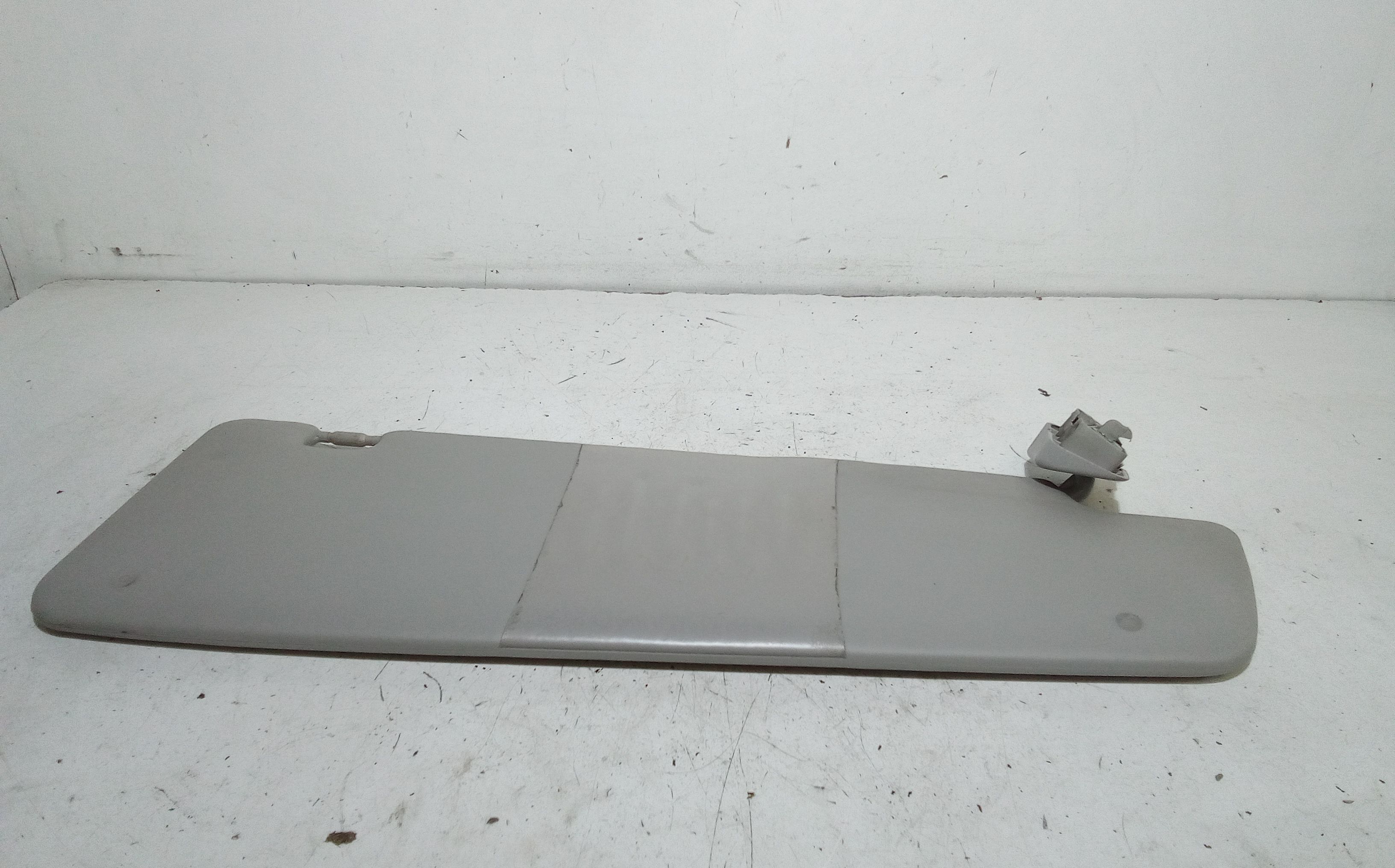 Aletta Parasole Parabrezza Destro 1612107580 Usato