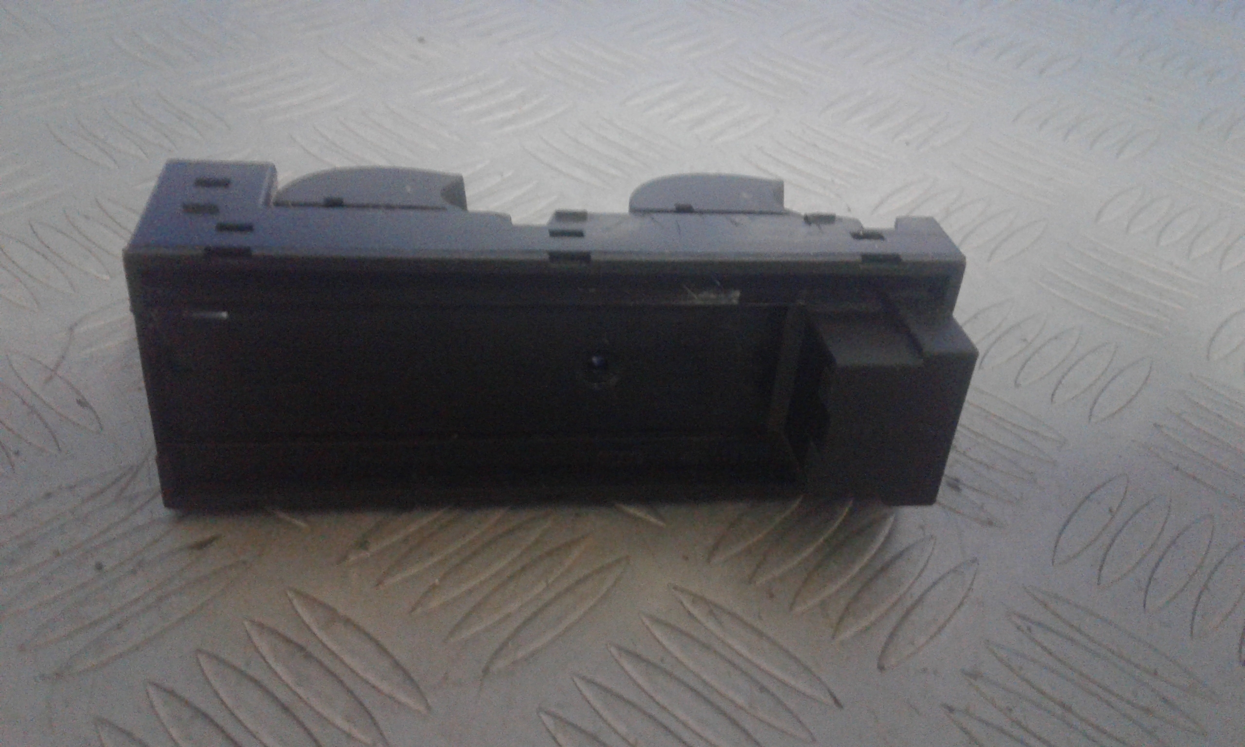 Interruttore Alzacristalli Porta Ant. Sinistro Usato