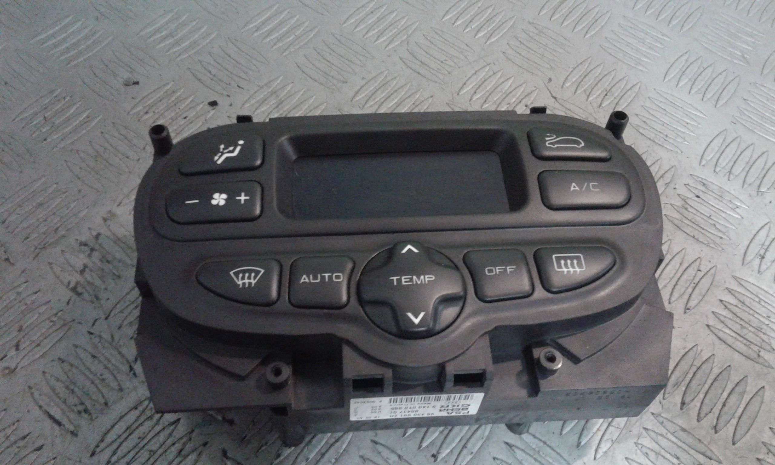 Blocco Comando Climatizzazione 6451JP Usato