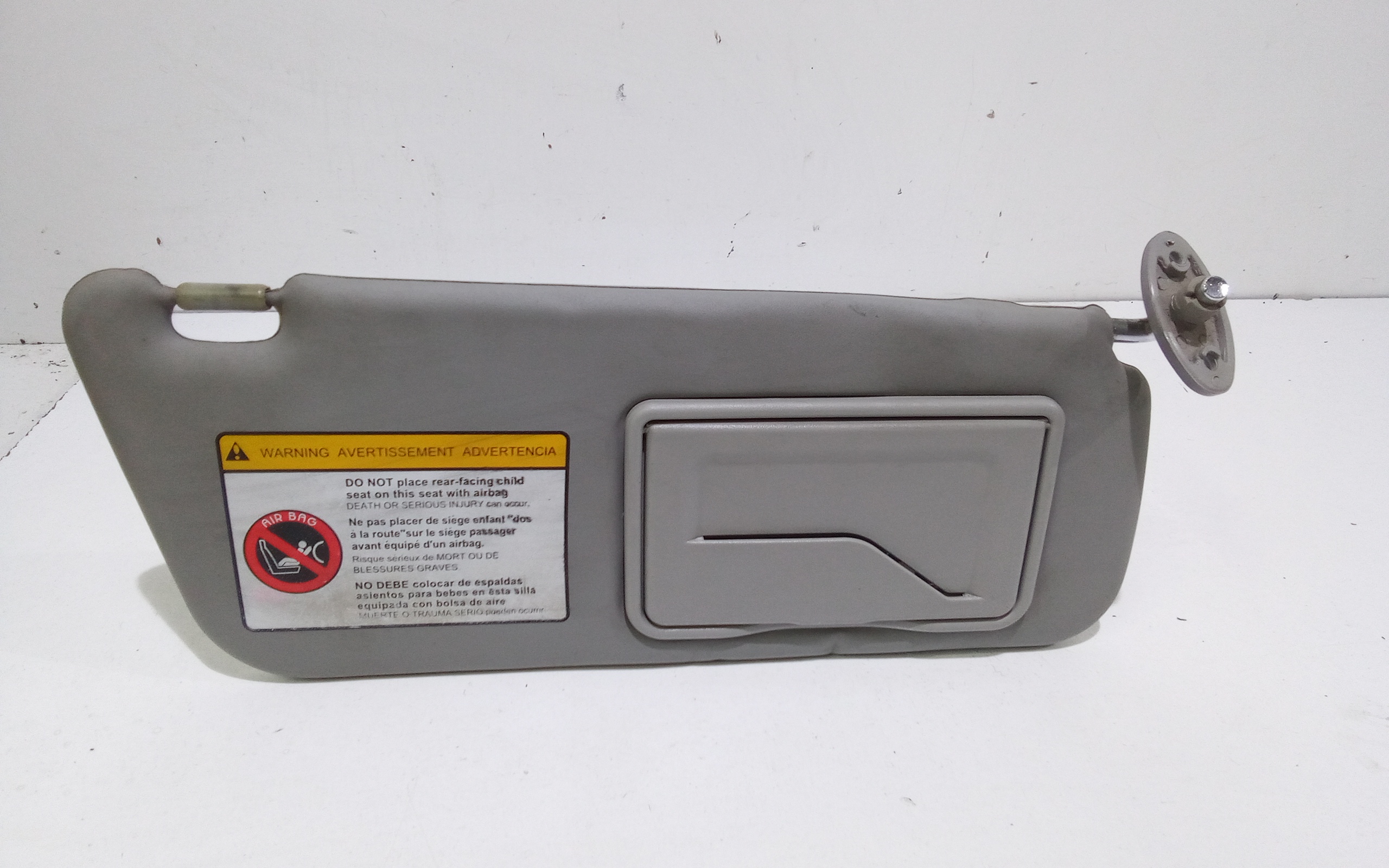 Aletta Parasole Parabrezza Destro 96658514 Usato