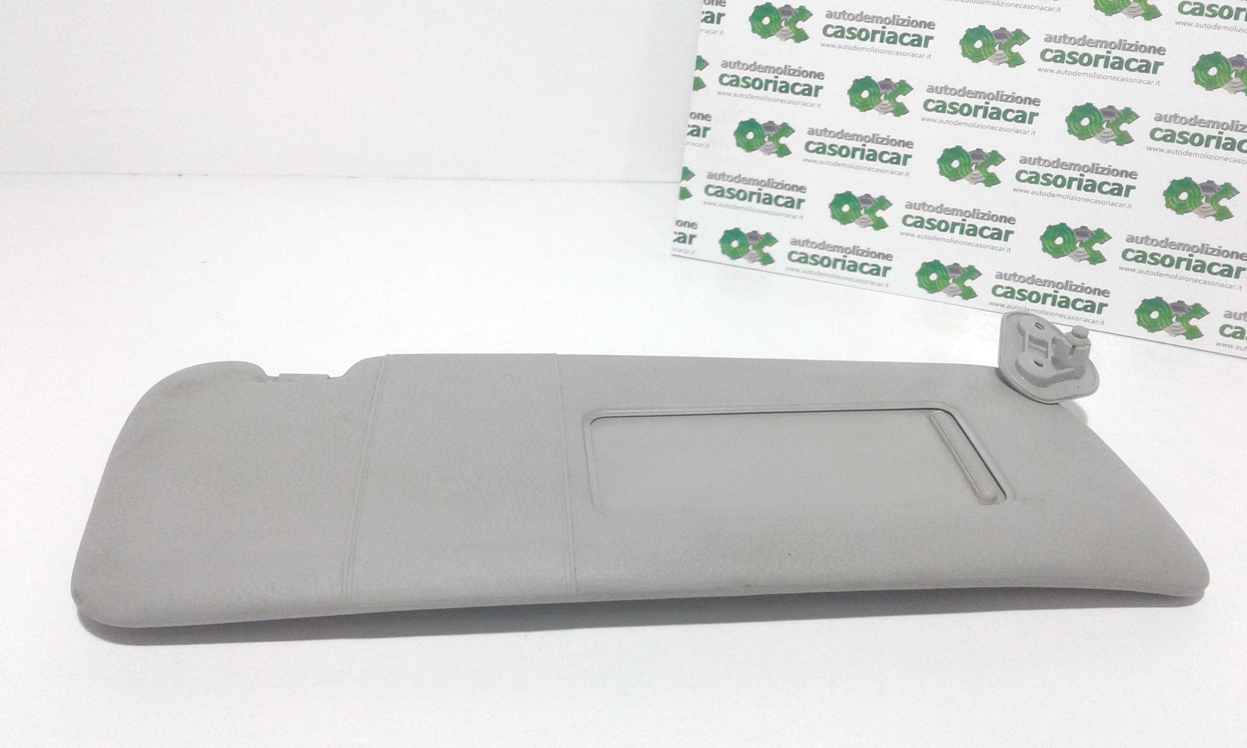 Aletta Parasole Parabrezza Destro 51162699048 Usato
